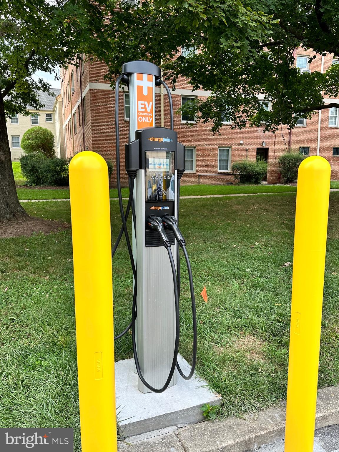 ROCK CREEK VILLAGE CONDOMINIUMS - Residential Lease