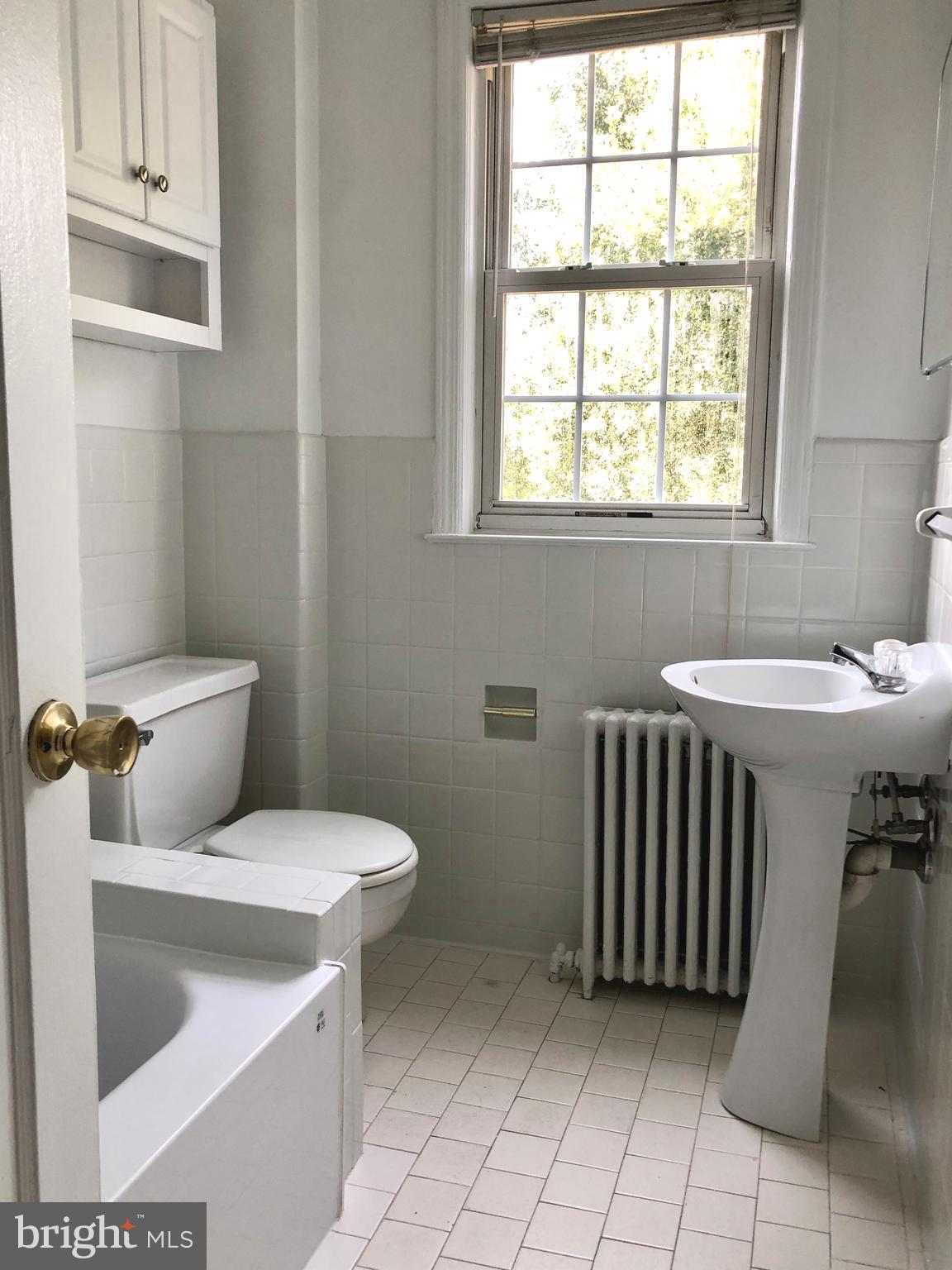 ROCK CREEK VILLAGE CONDOMINIUMS - Residential Lease