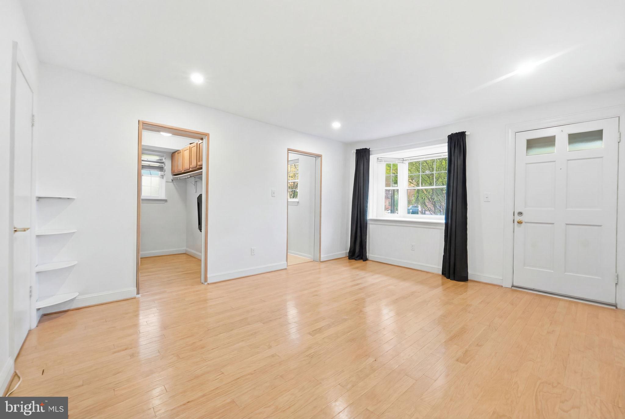 PALISADE GARDENS - Residential