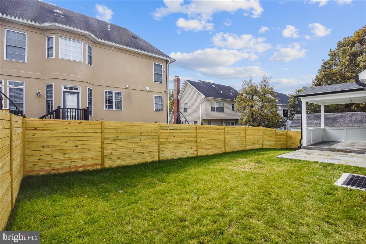 GLENBROOK VILLAGE - Residential