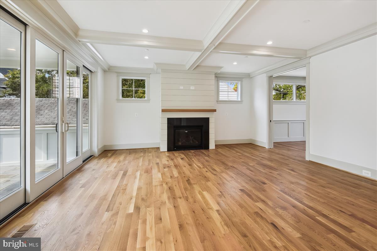 GLENBROOK VILLAGE - Residential