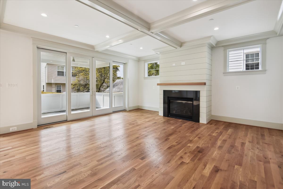 GLENBROOK VILLAGE - Residential