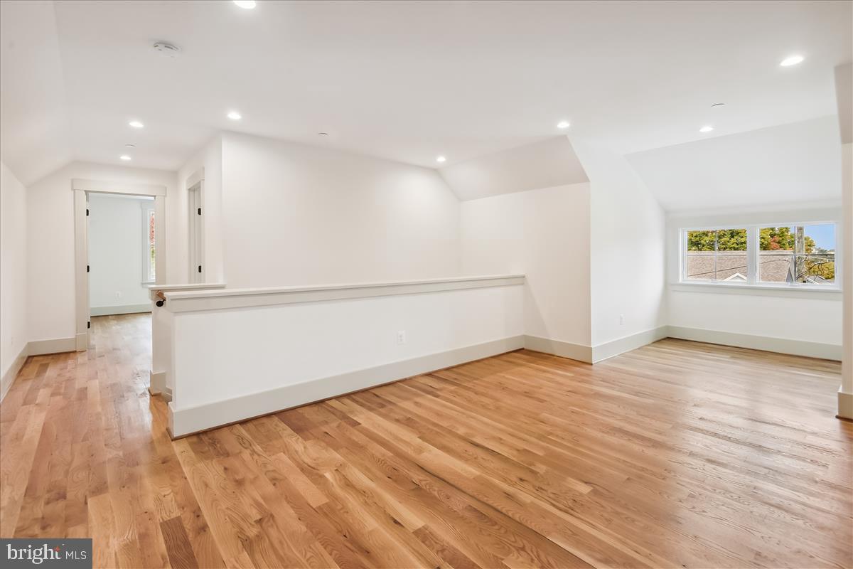 GLENBROOK VILLAGE - Residential