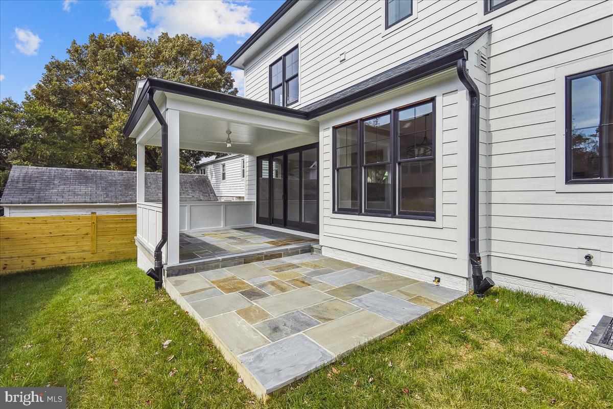 GLENBROOK VILLAGE - Residential