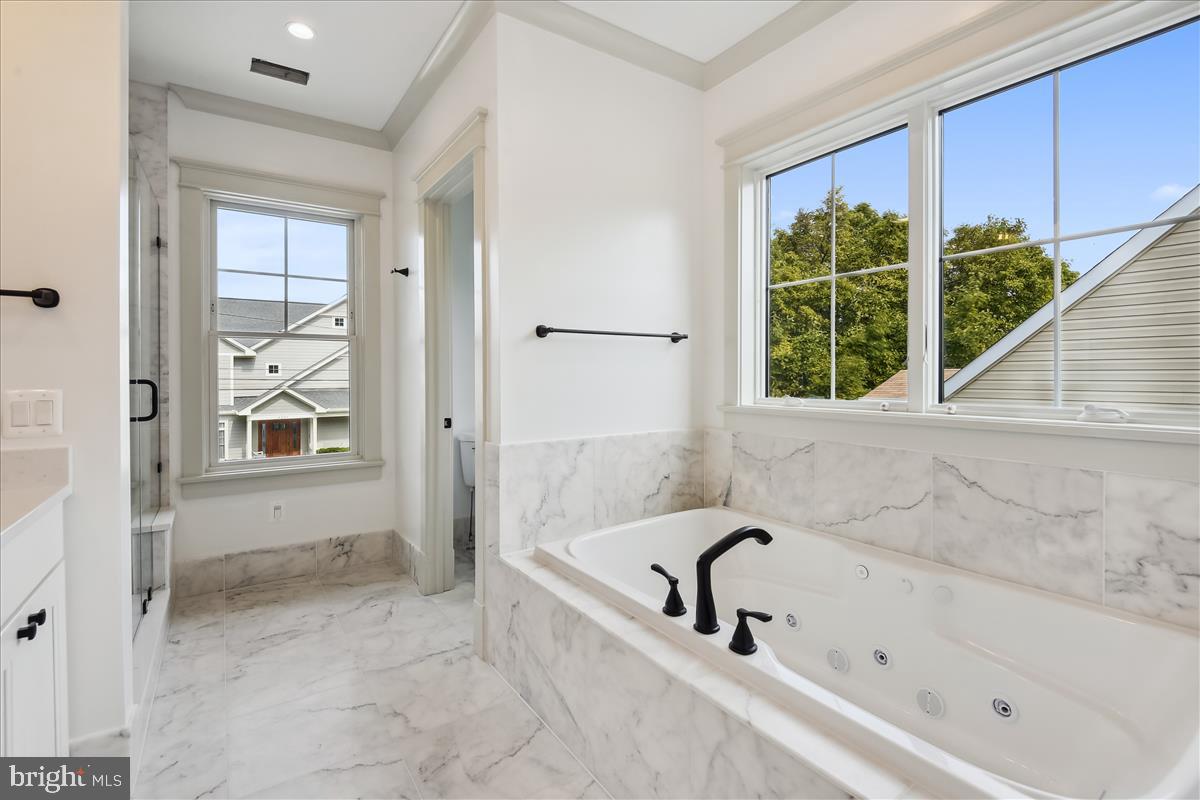 GLENBROOK VILLAGE - Residential