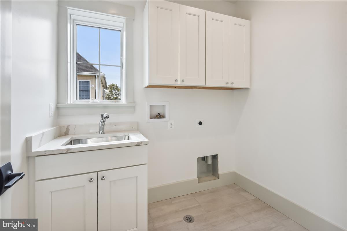GLENBROOK VILLAGE - Residential