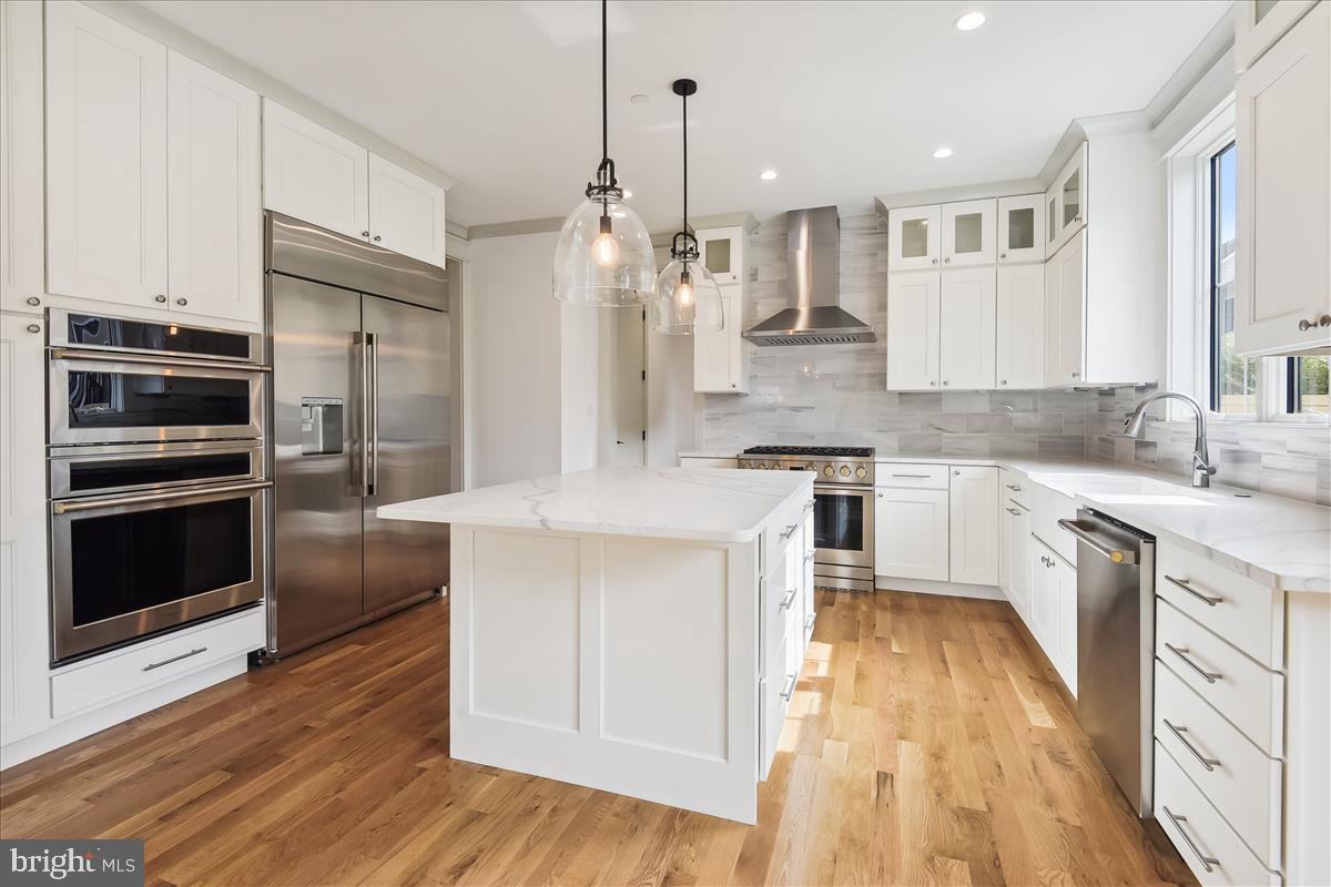 GLENBROOK VILLAGE - Residential