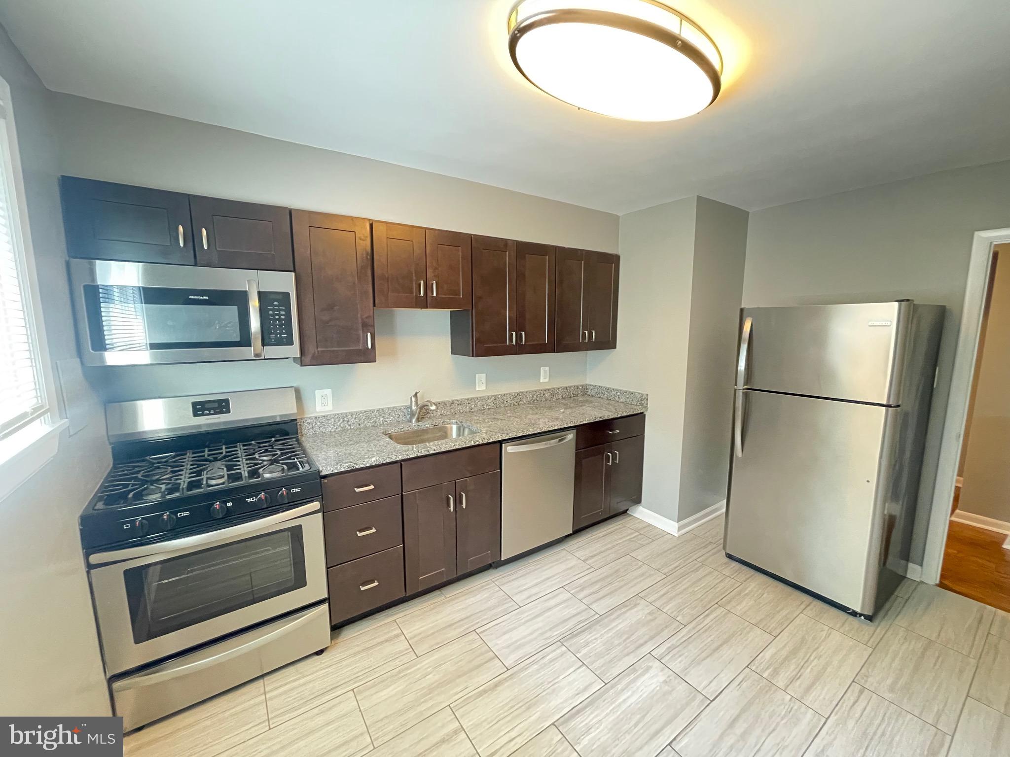 WALTHERSON - Residential Lease