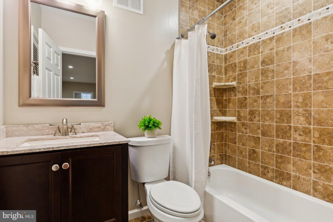 SOUTH RIDING - Residential