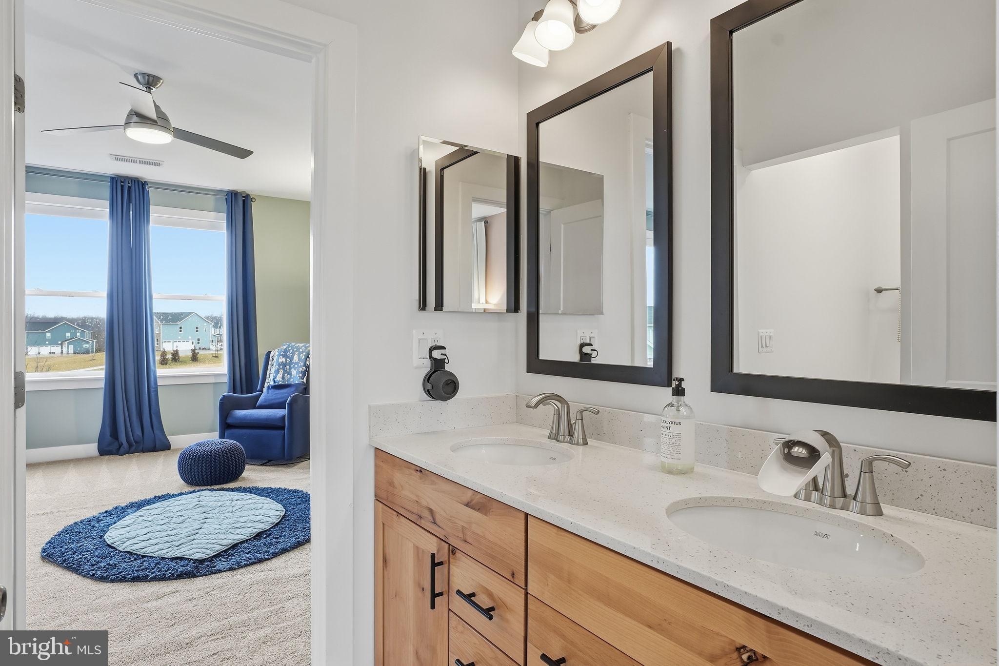 SOUTHERN HILLS - Residential