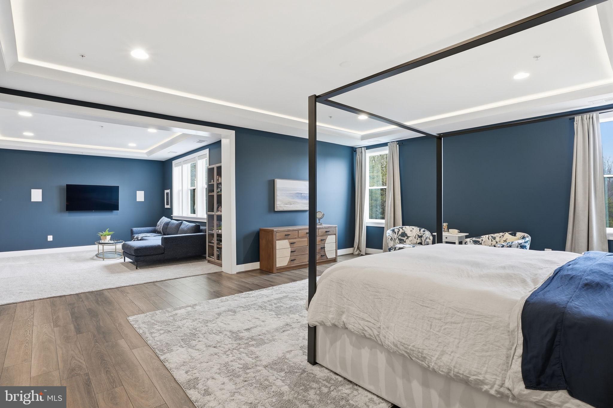 SOUTHERN HILLS - Residential