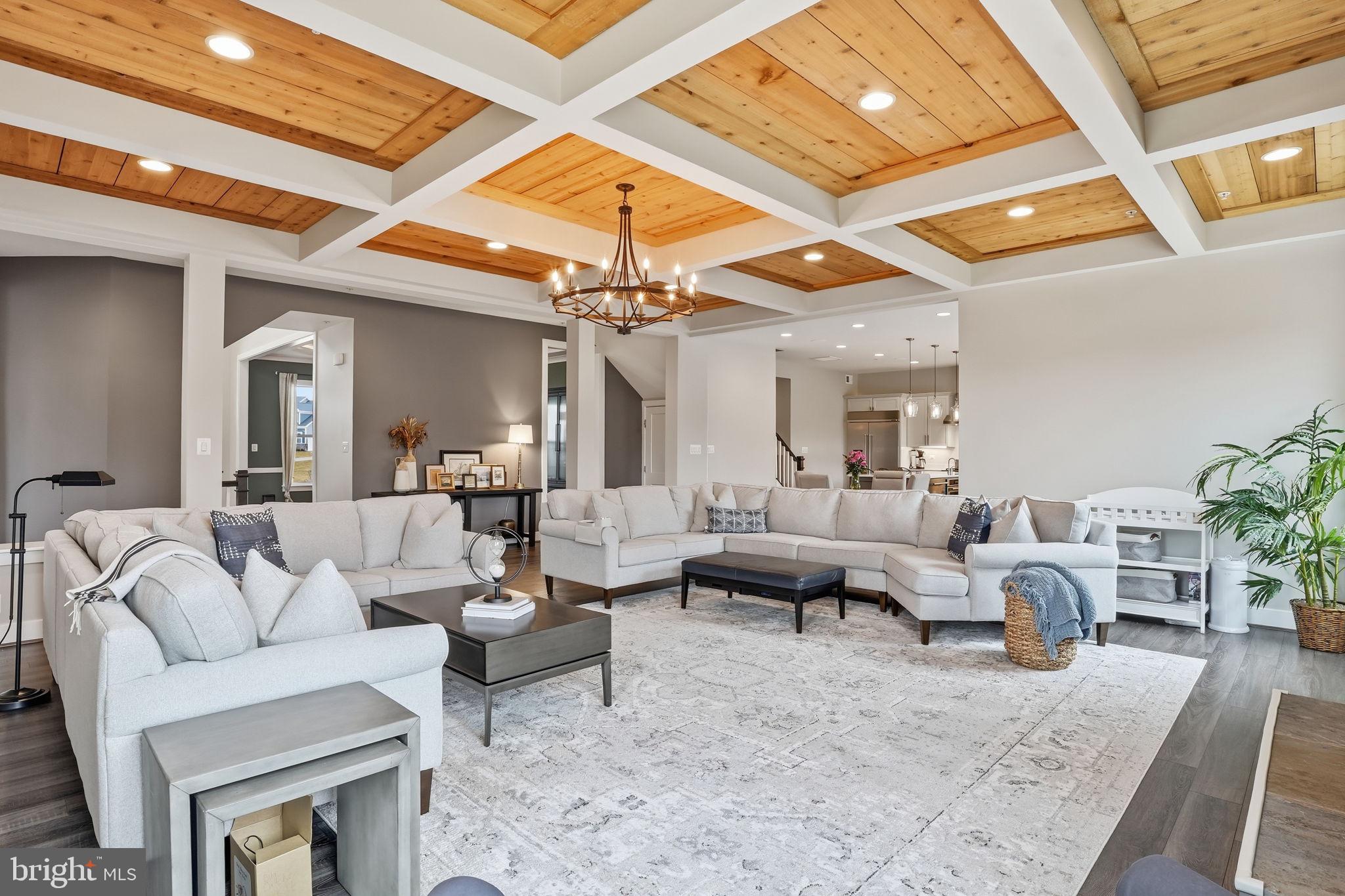 SOUTHERN HILLS - Residential