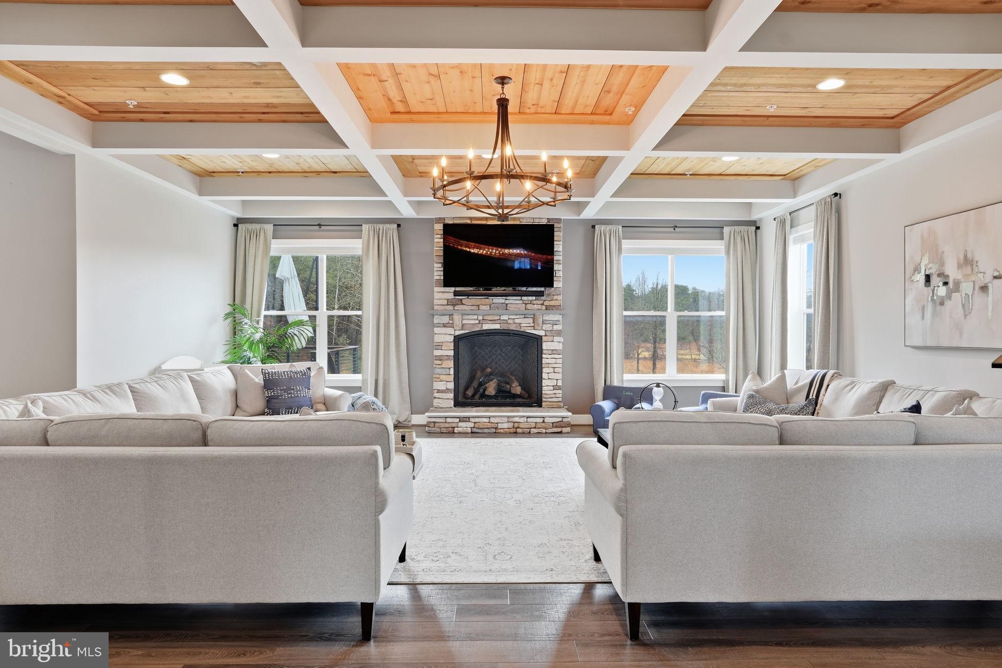 SOUTHERN HILLS - Residential