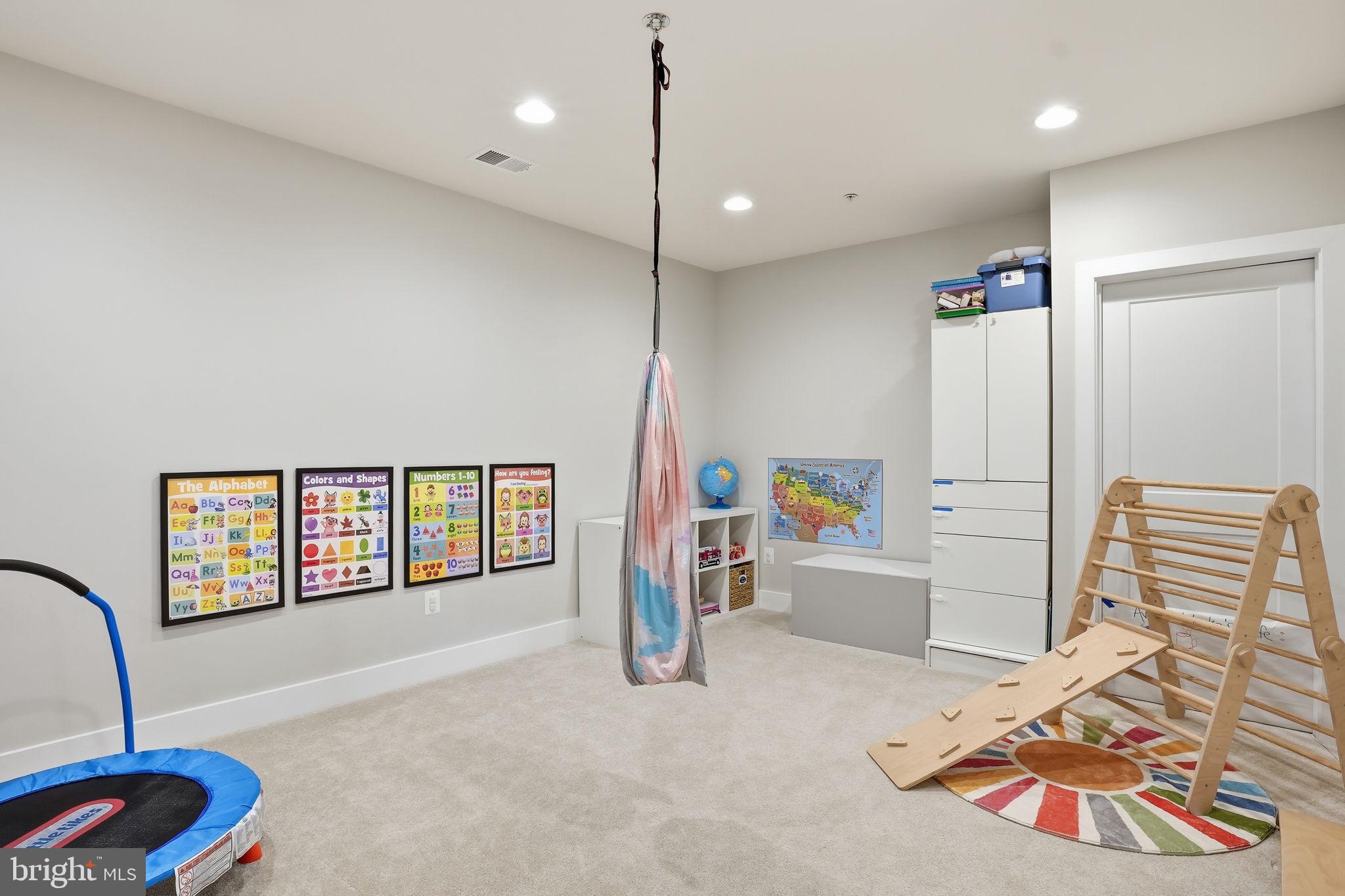 SOUTHERN HILLS - Residential