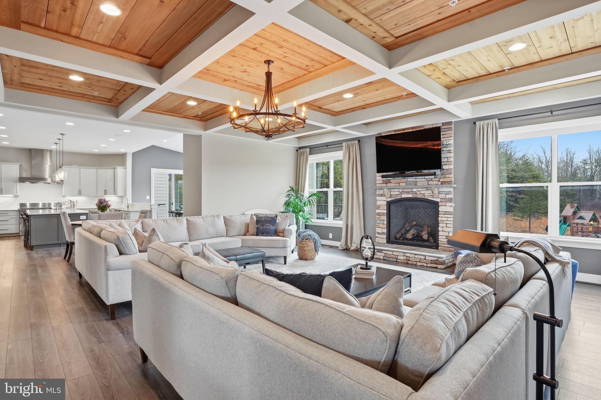 SOUTHERN HILLS - Residential