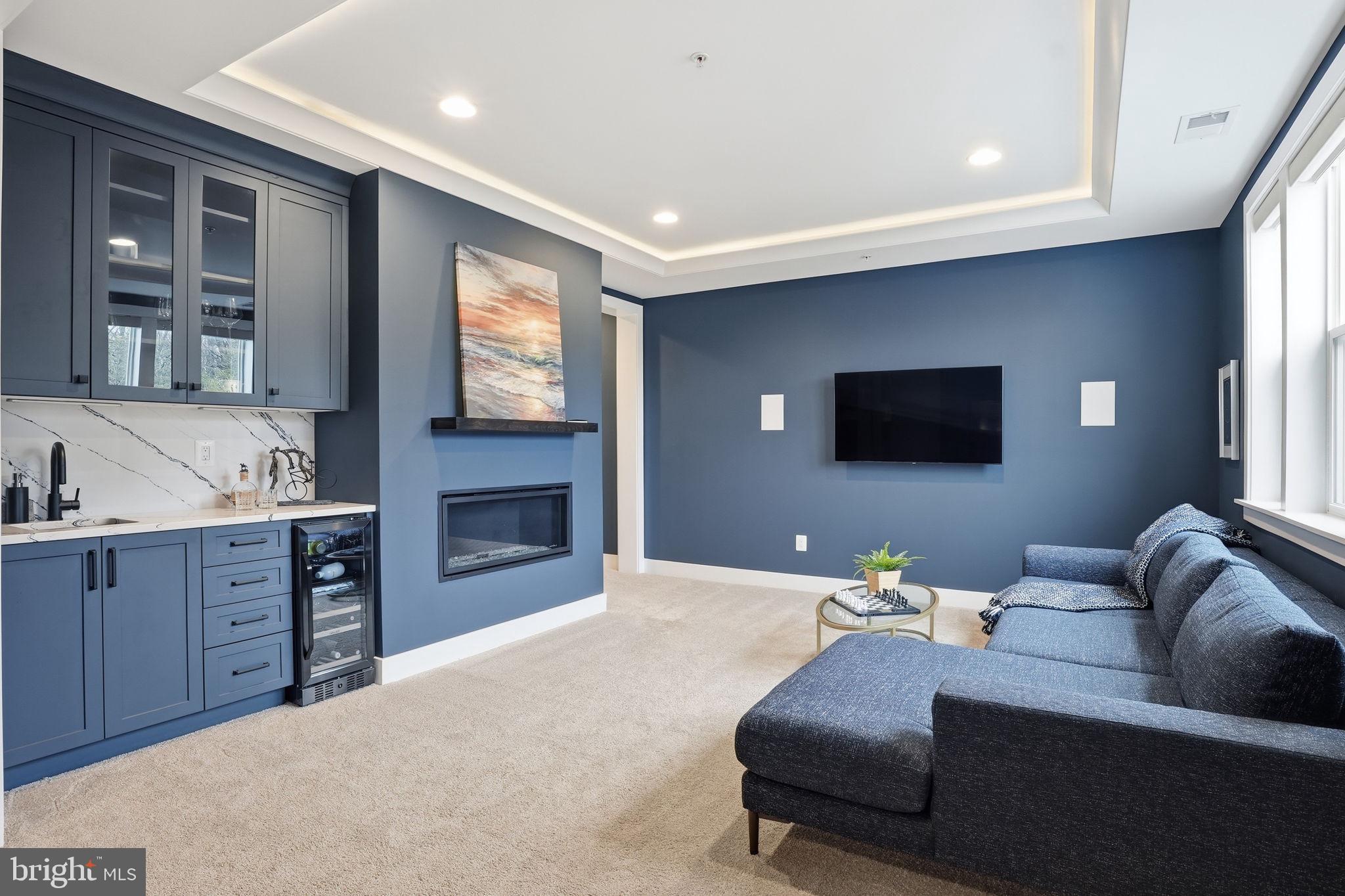 SOUTHERN HILLS - Residential