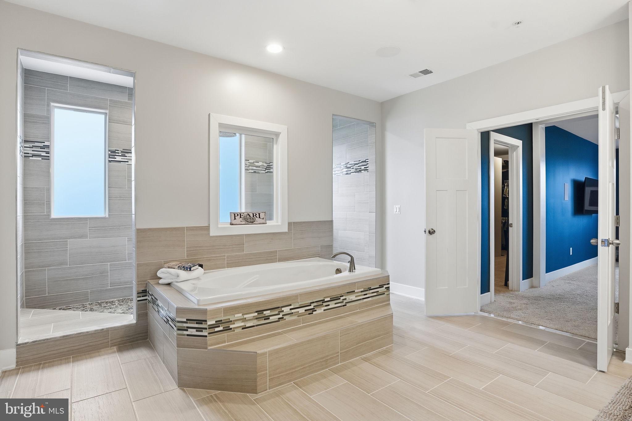 SOUTHERN HILLS - Residential