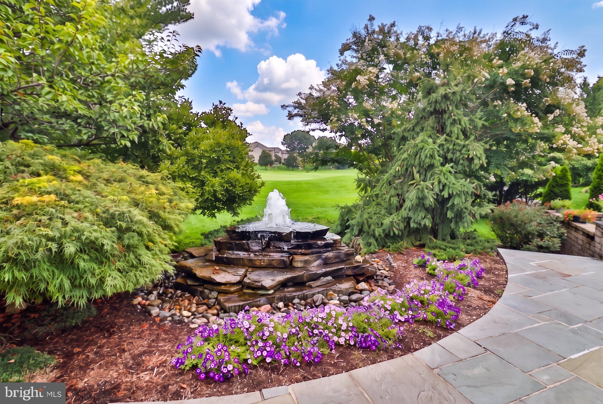 813 WOODFIELD DRIVE