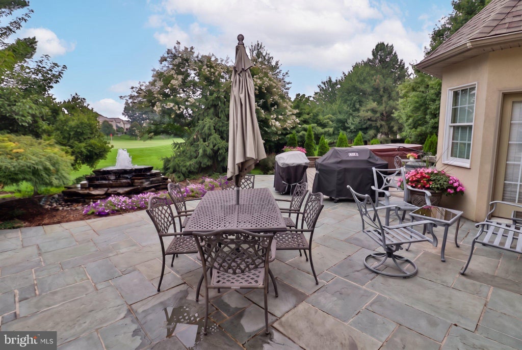 Photo of 813 Woodfield Drive, LITITZ, PA 17543 (MLS # PALA2094632)