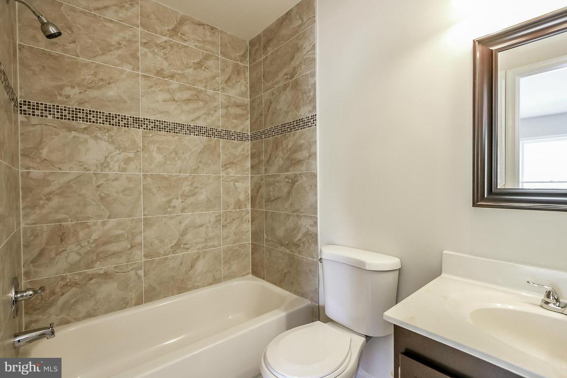 MONTCLAIR - Residential