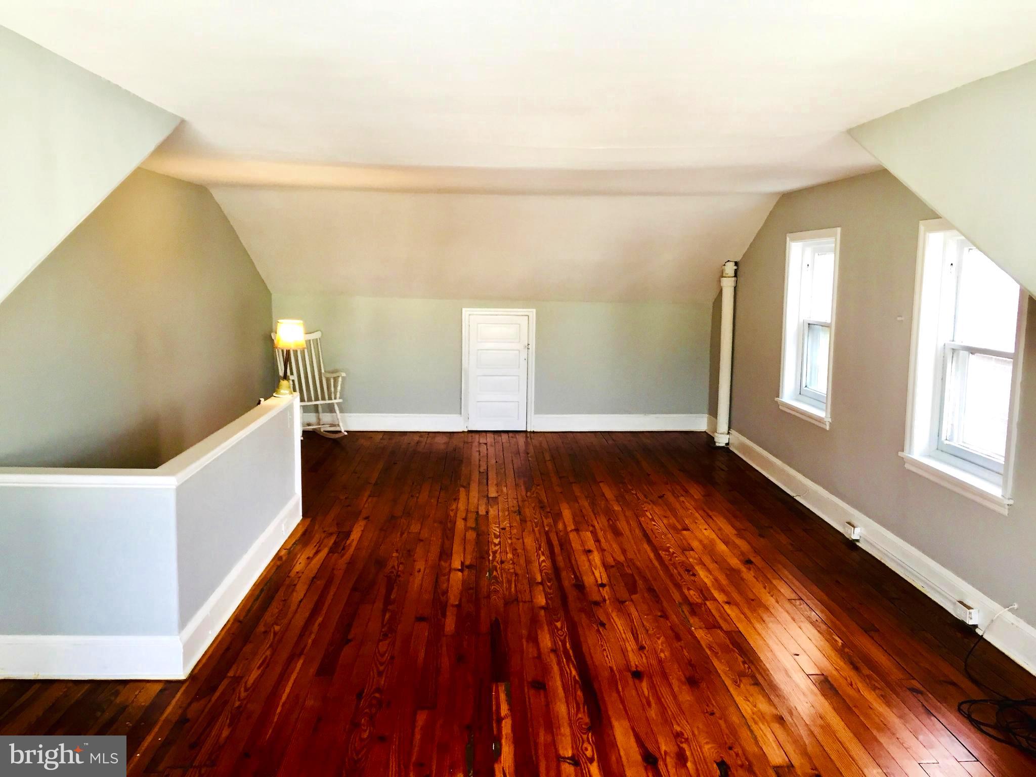 ROXBOROUGH - Residential Lease