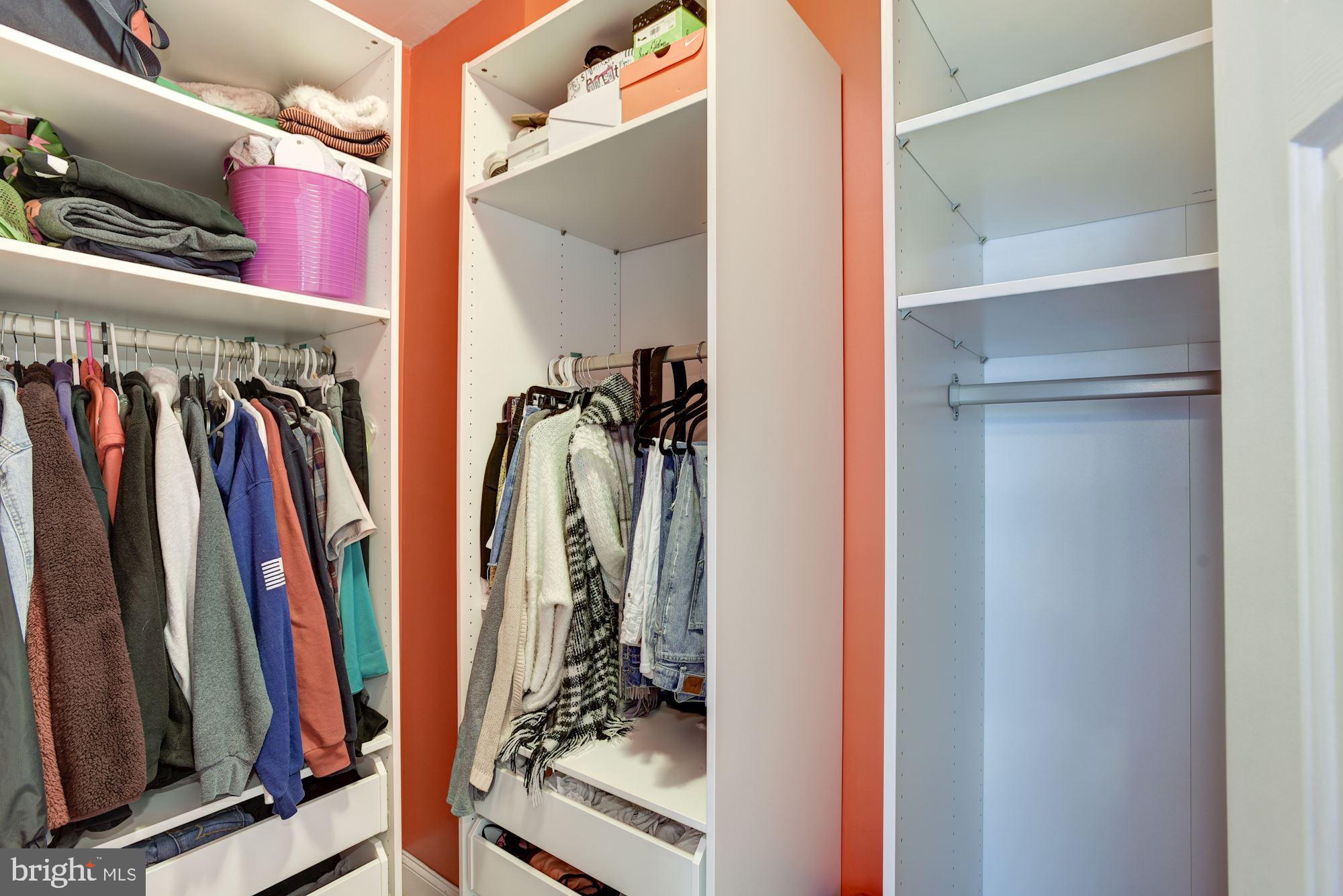 WOLF RUN SHOALS - Residential