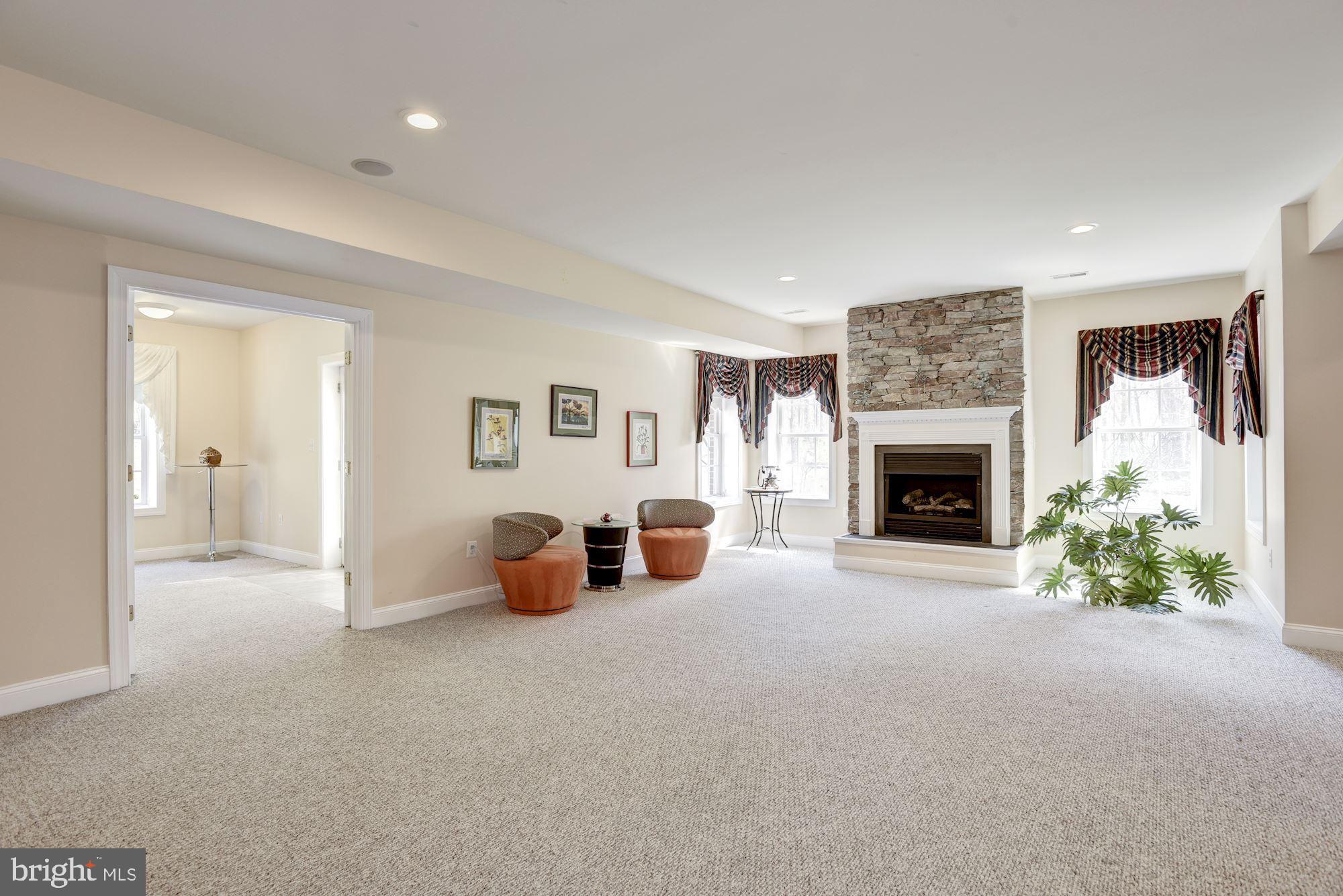 WOLF RUN SHOALS - Residential