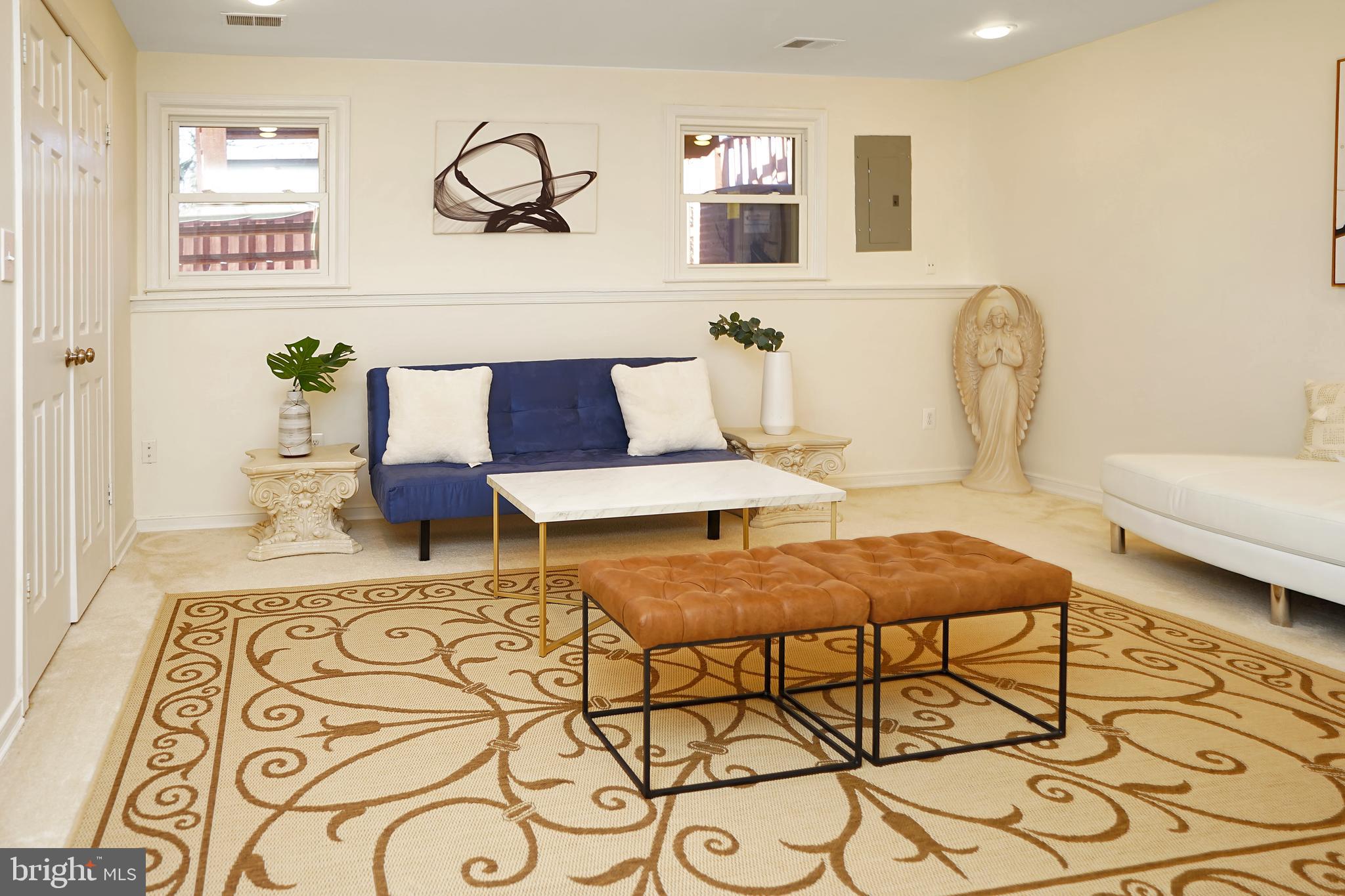 ROXBURY OF MT VERNON - Residential