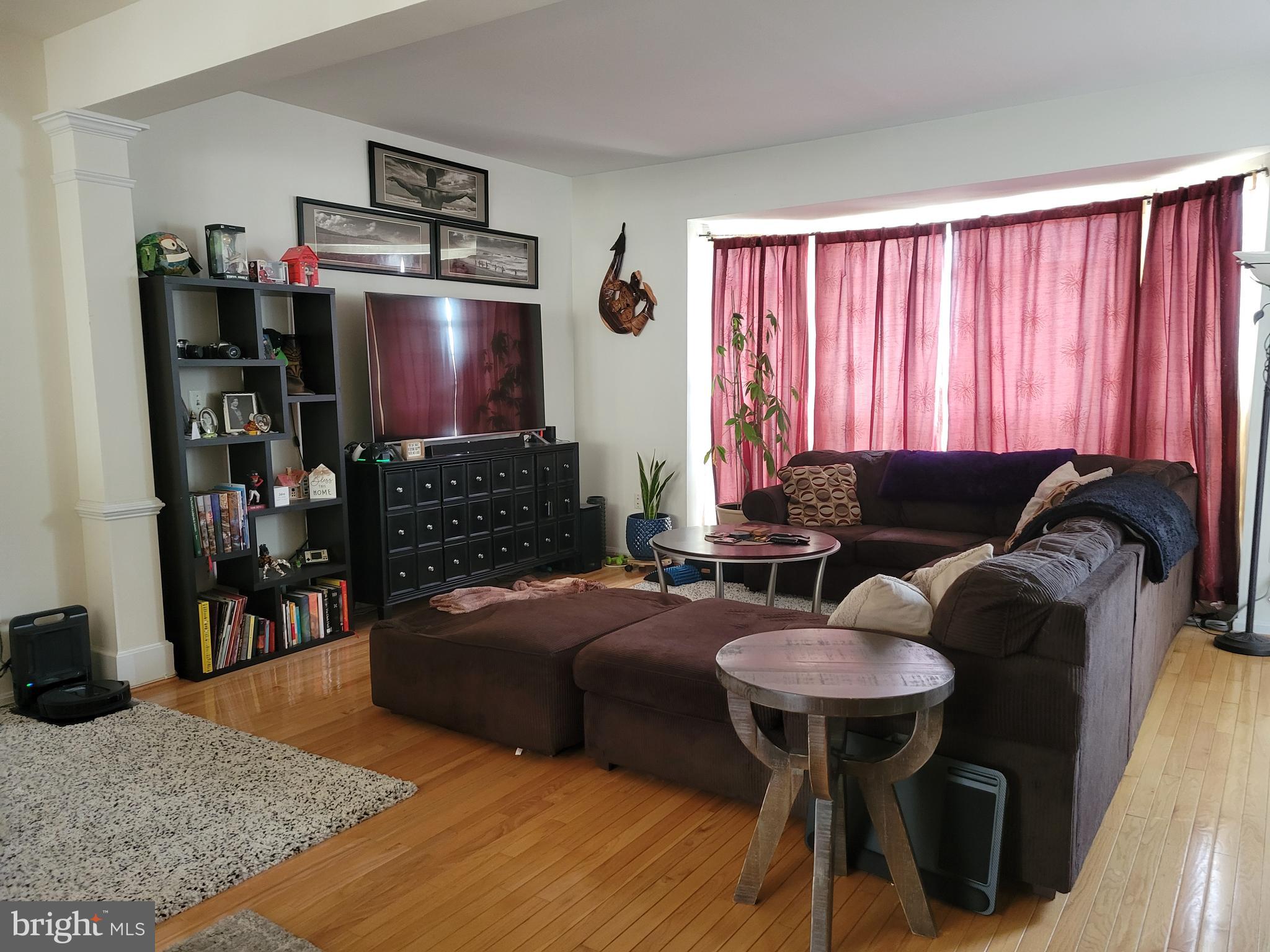 AUTUMN CHASE HUNT - Residential Lease