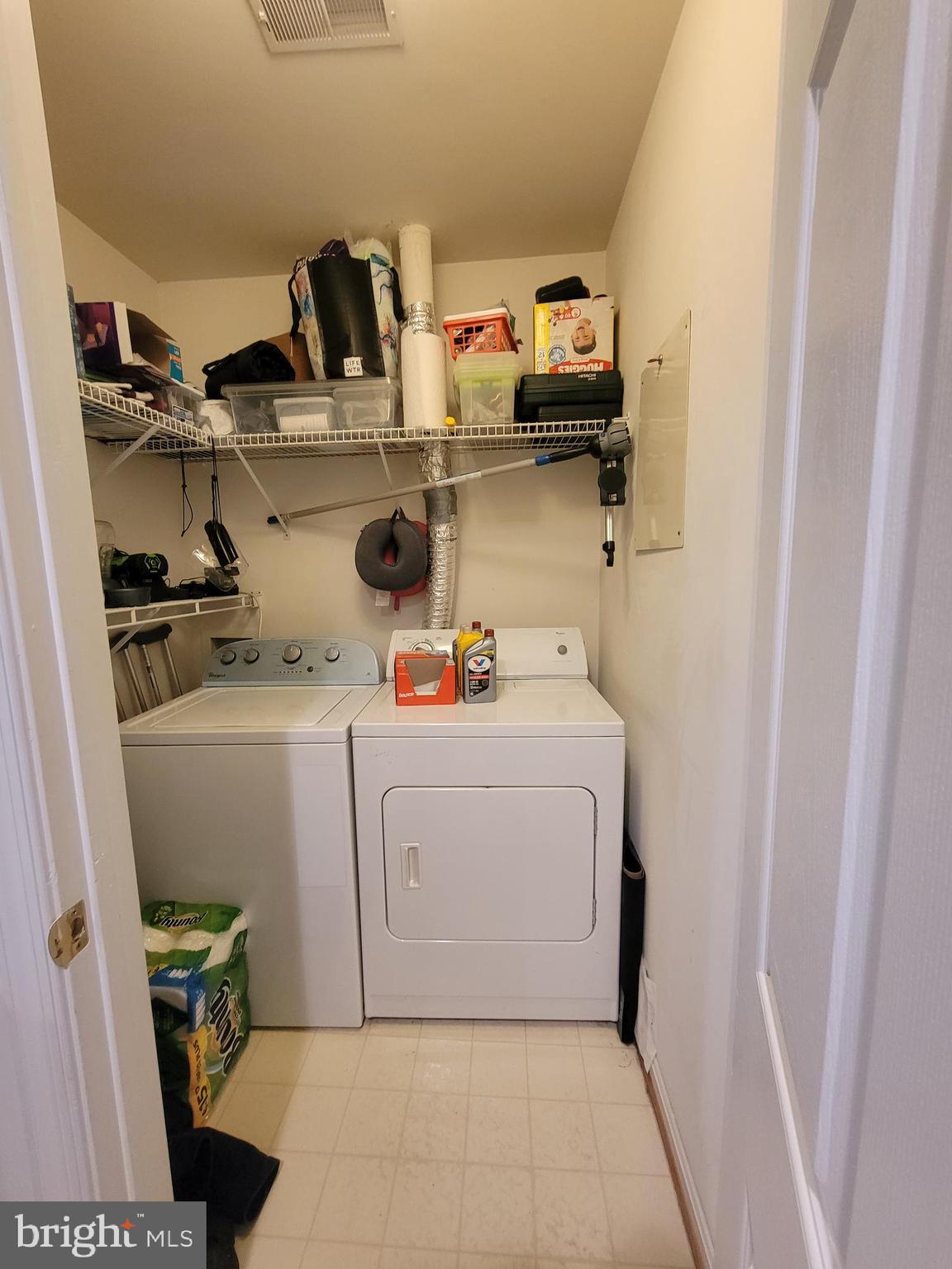 AUTUMN CHASE HUNT - Residential Lease