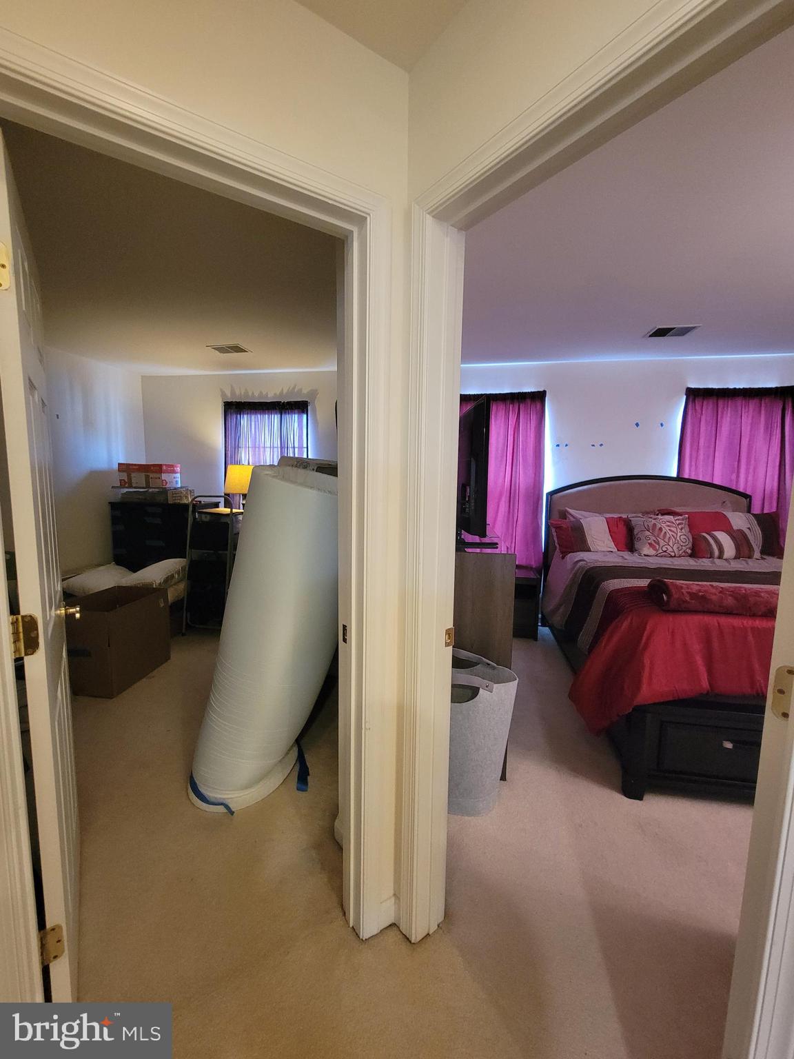 AUTUMN CHASE HUNT - Residential Lease