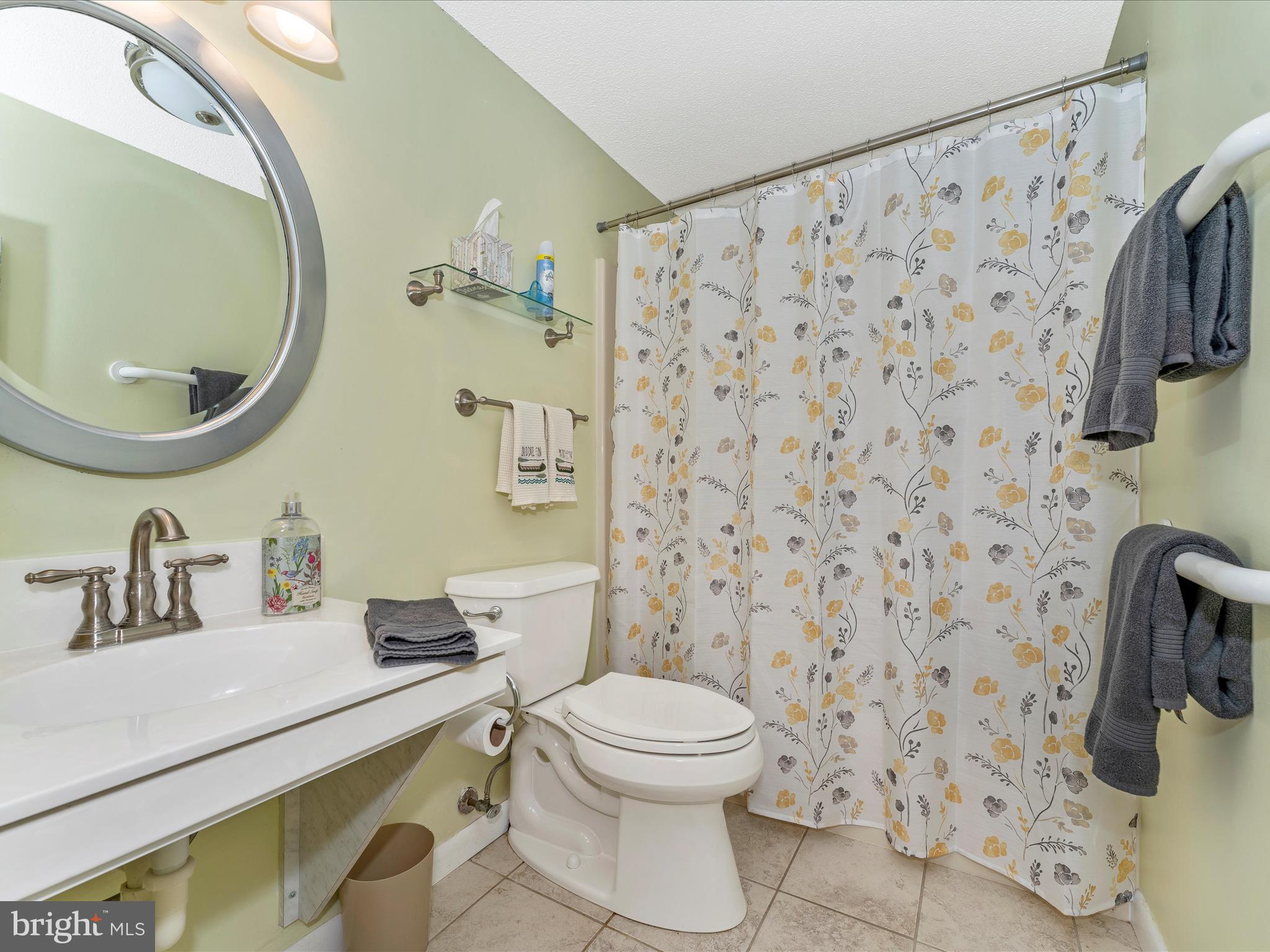 THE WOODS - Residential