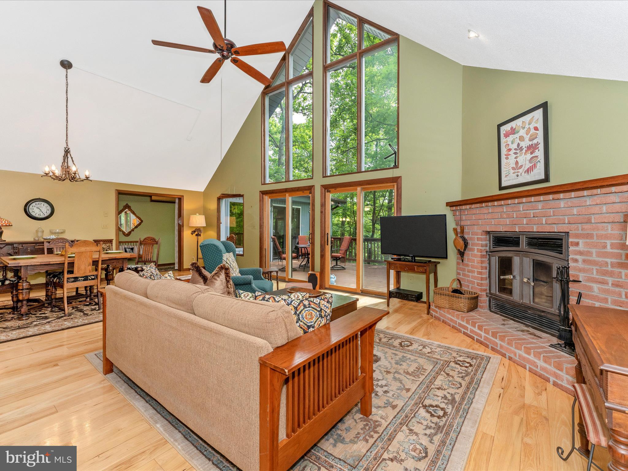 THE WOODS - Residential