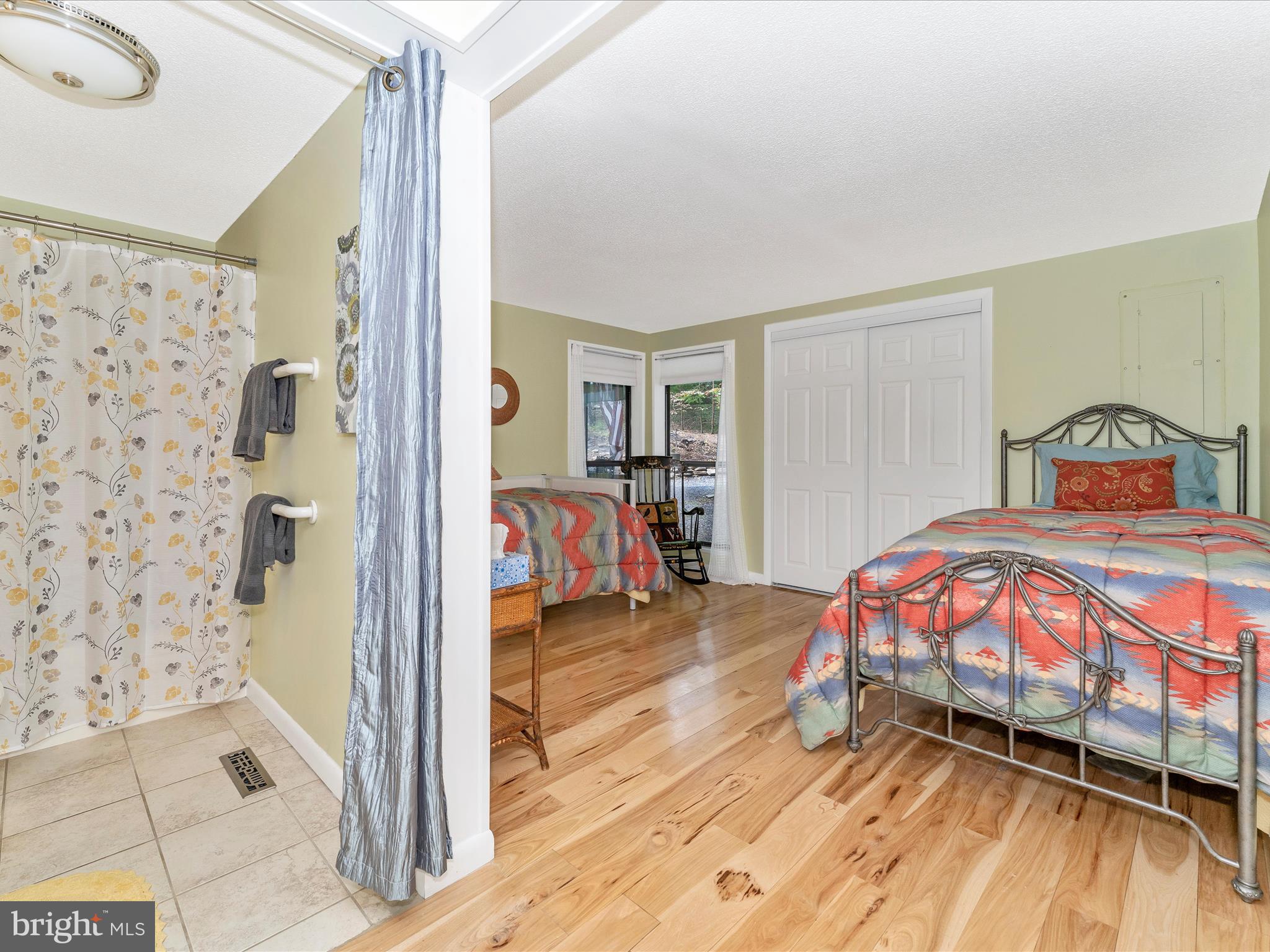 THE WOODS - Residential