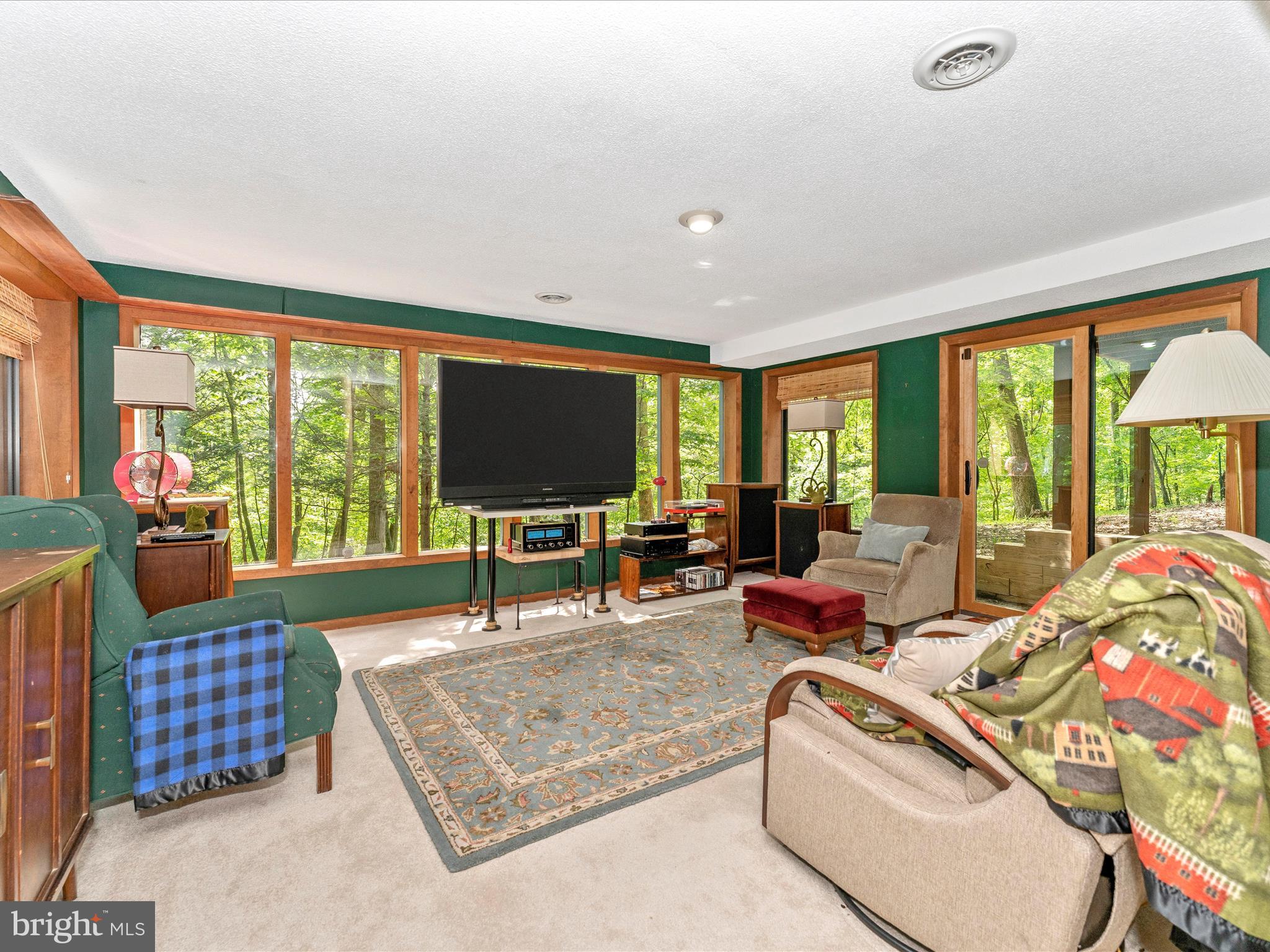 THE WOODS - Residential