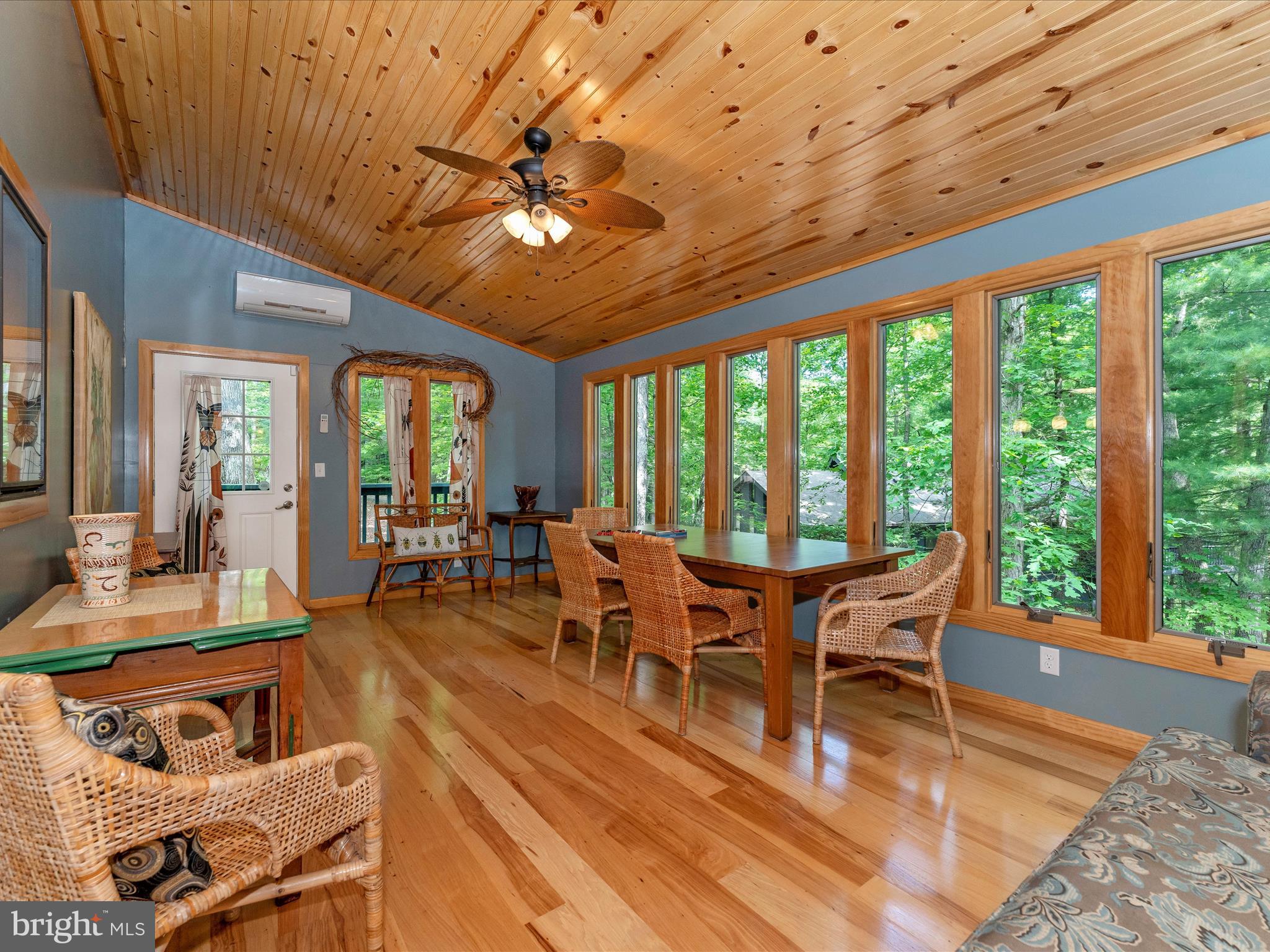 THE WOODS - Residential