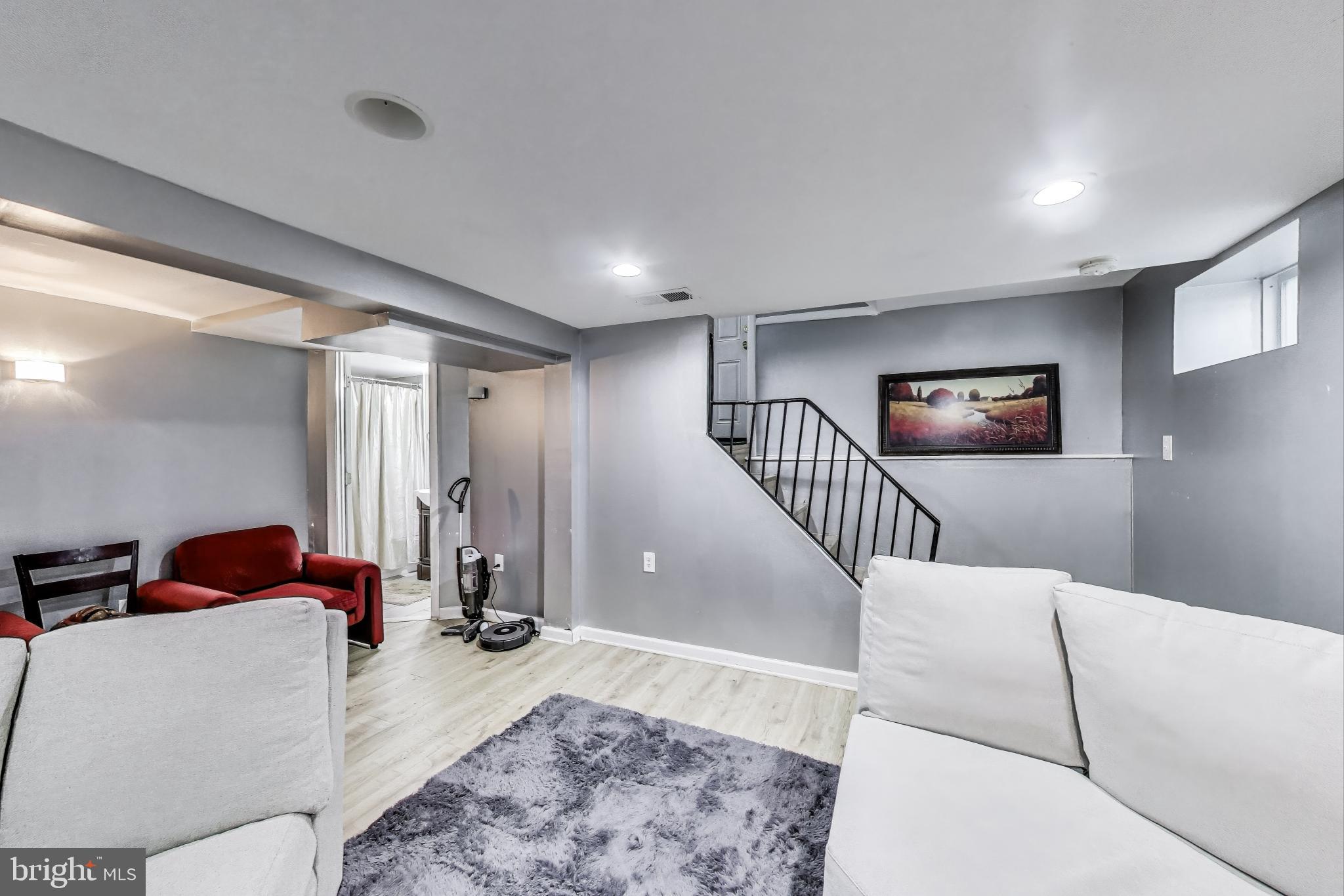 HOLLYWOOD - Residential