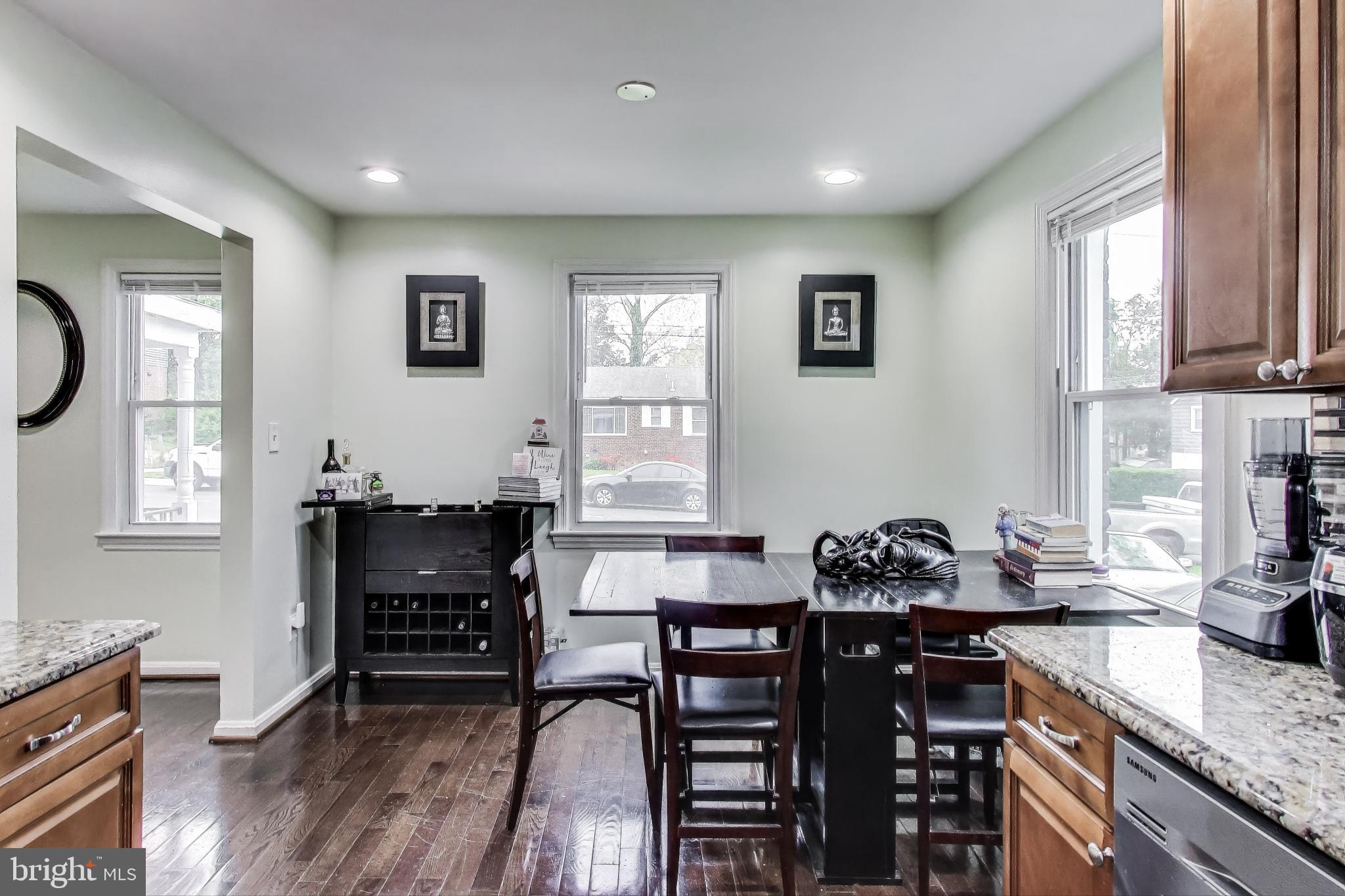 HOLLYWOOD - Residential