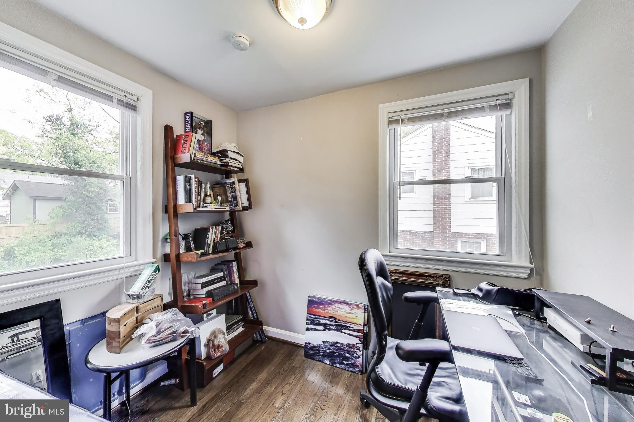 HOLLYWOOD - Residential