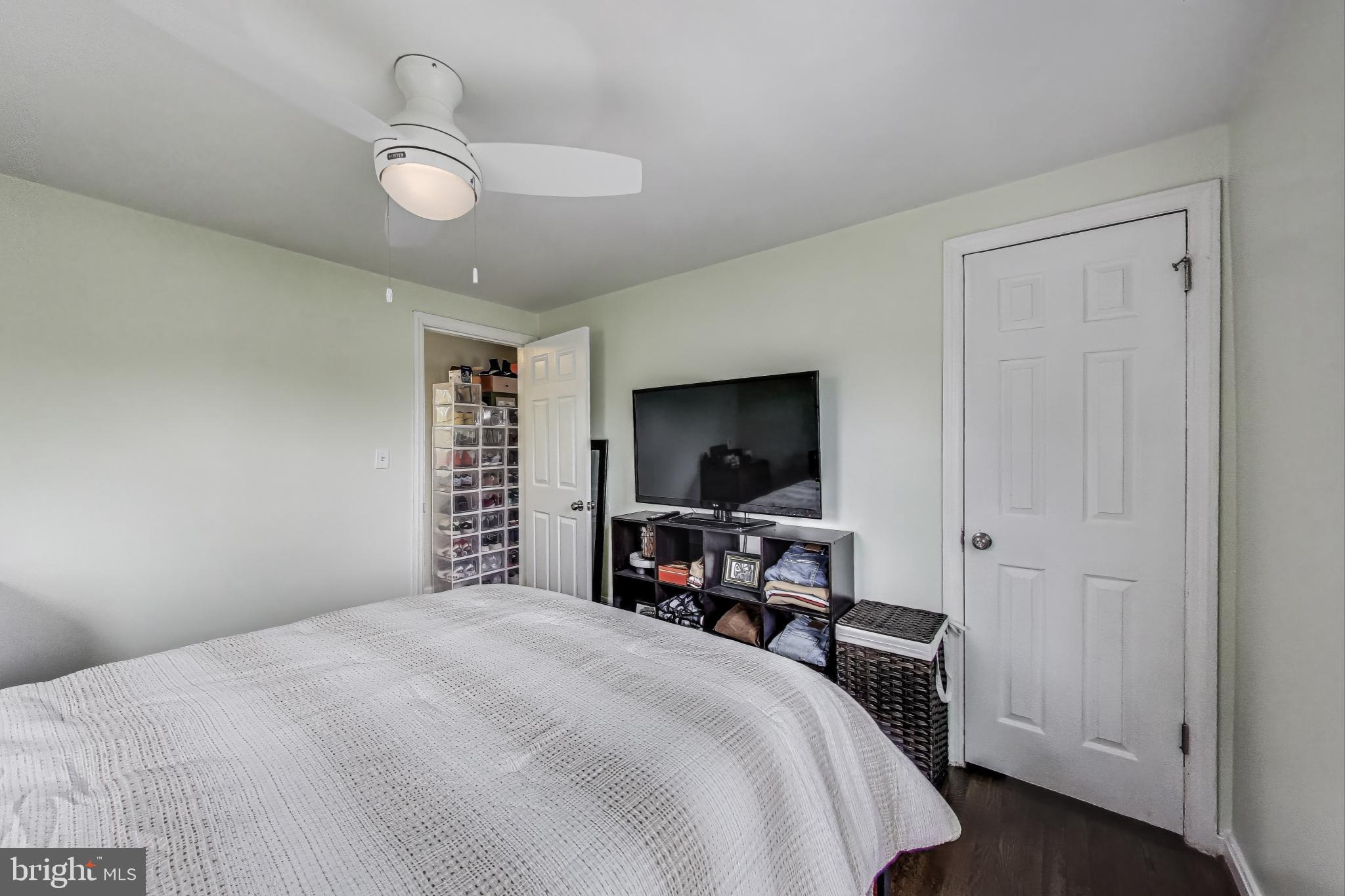 HOLLYWOOD - Residential