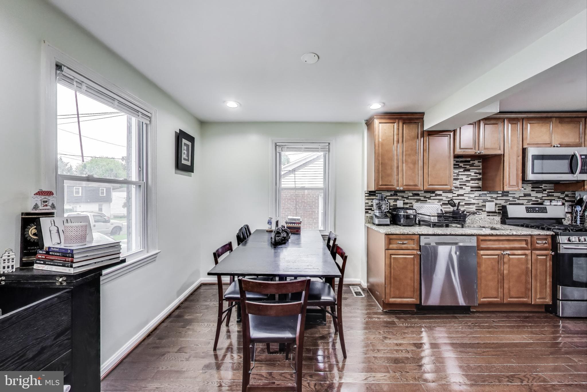 HOLLYWOOD - Residential