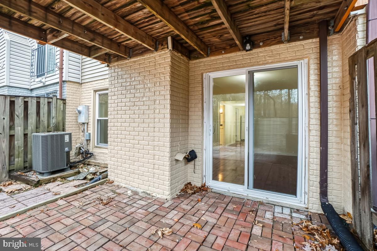 SHANNON STATION - Residential Lease