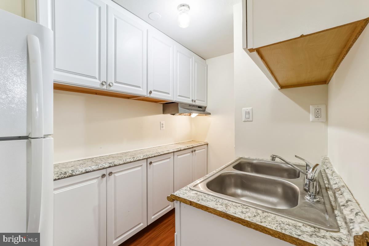 SHANNON STATION - Residential Lease