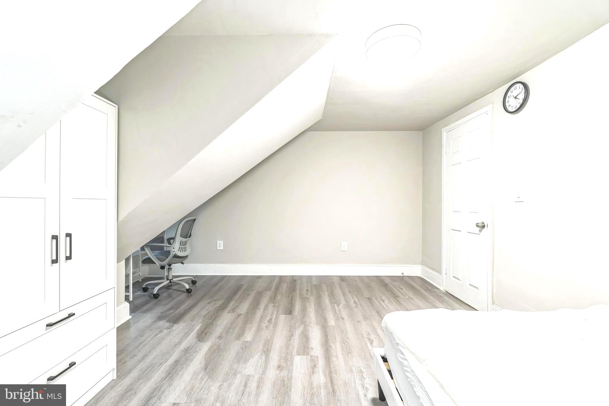 BELMONT - Residential