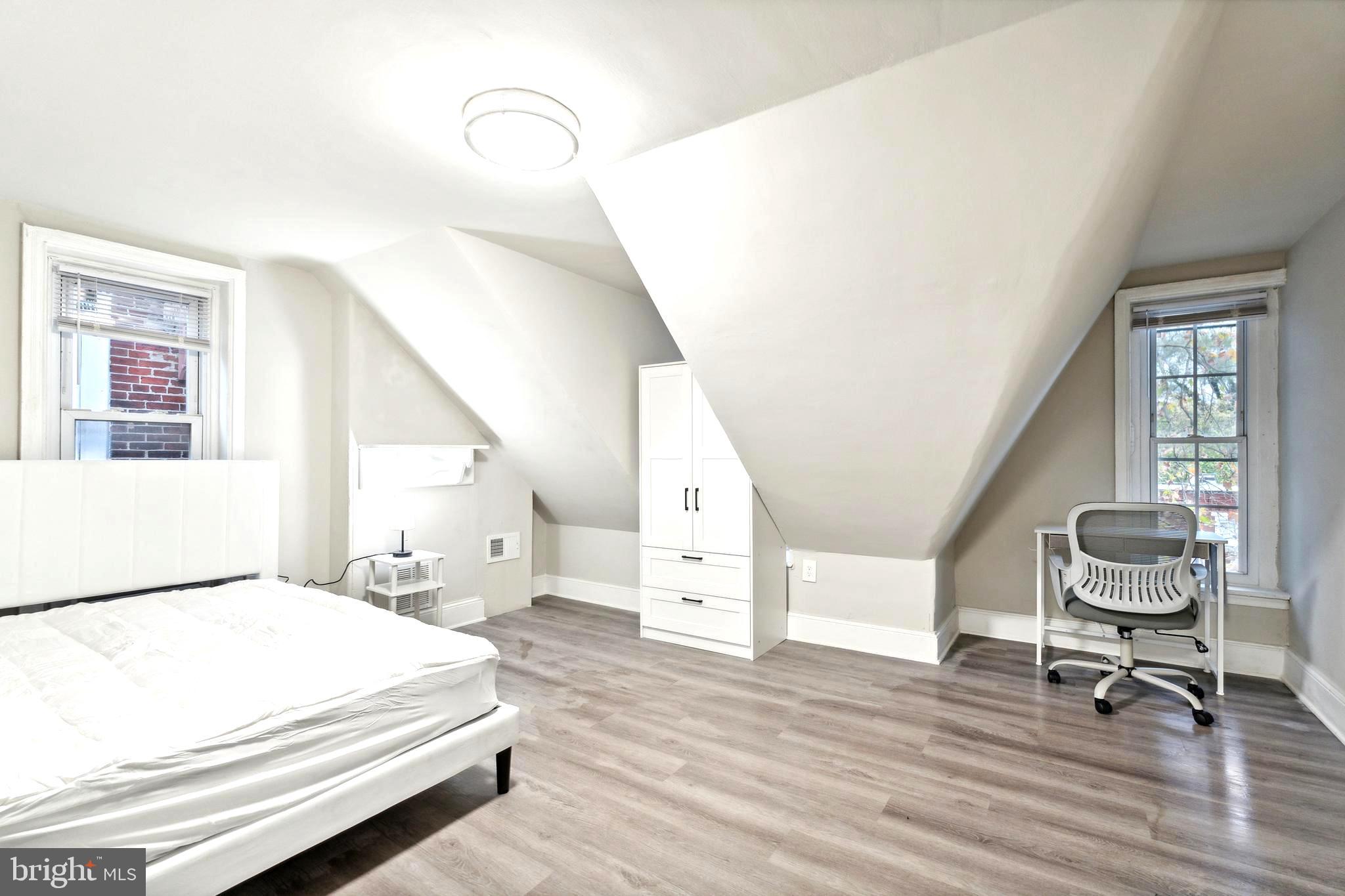 BELMONT - Residential