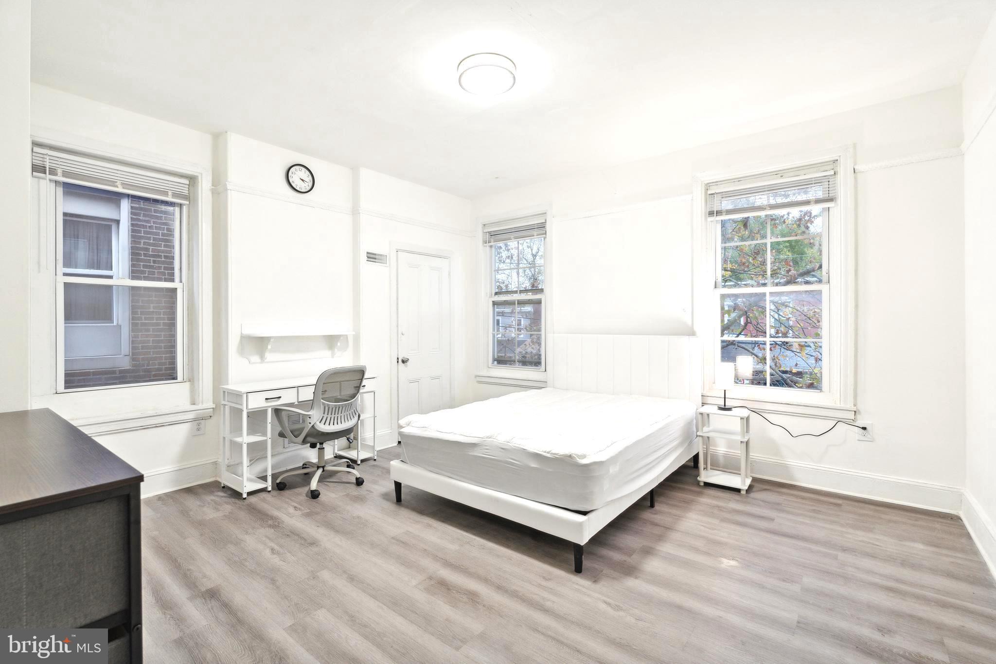 BELMONT - Residential