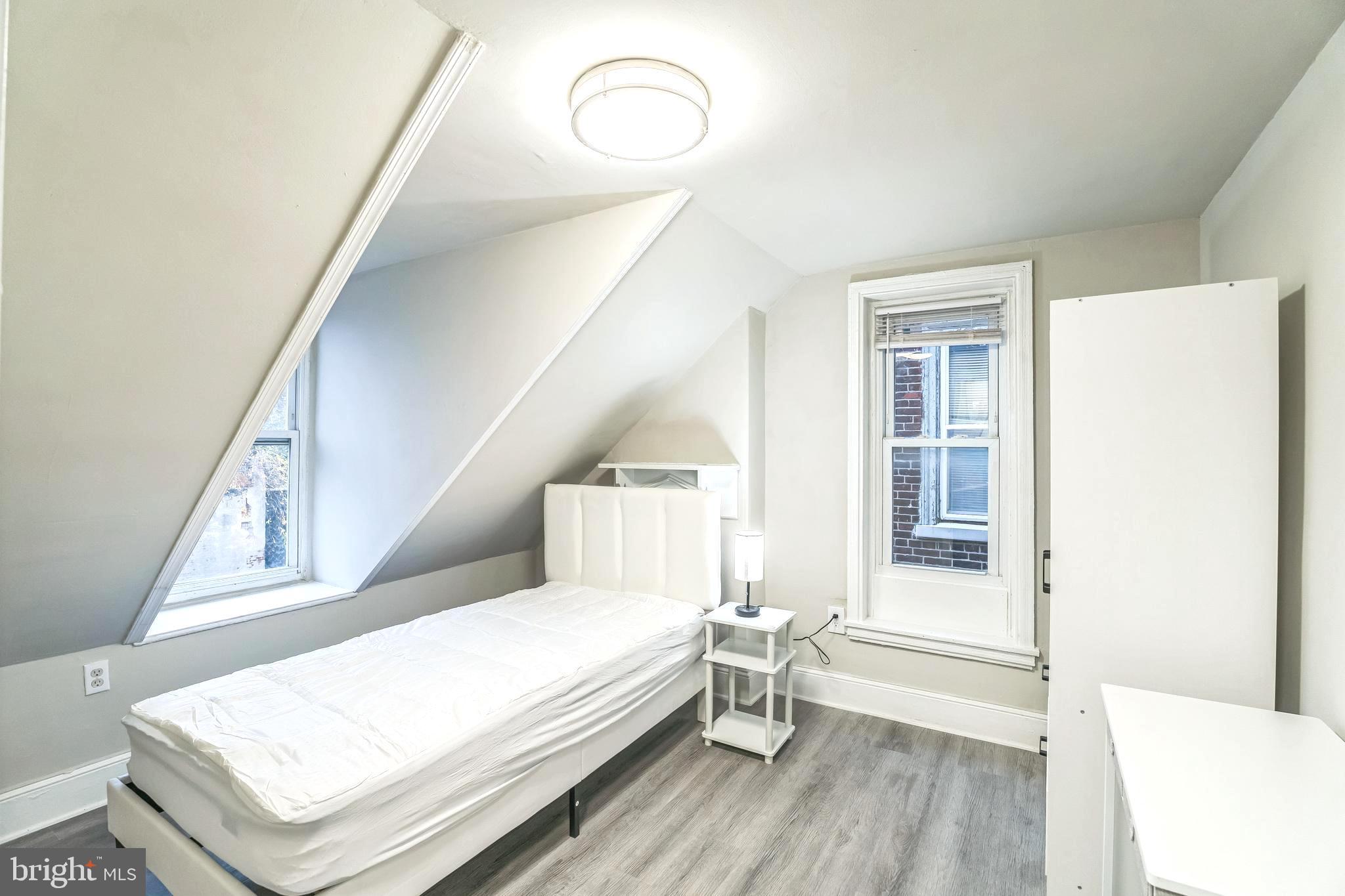 BELMONT - Residential