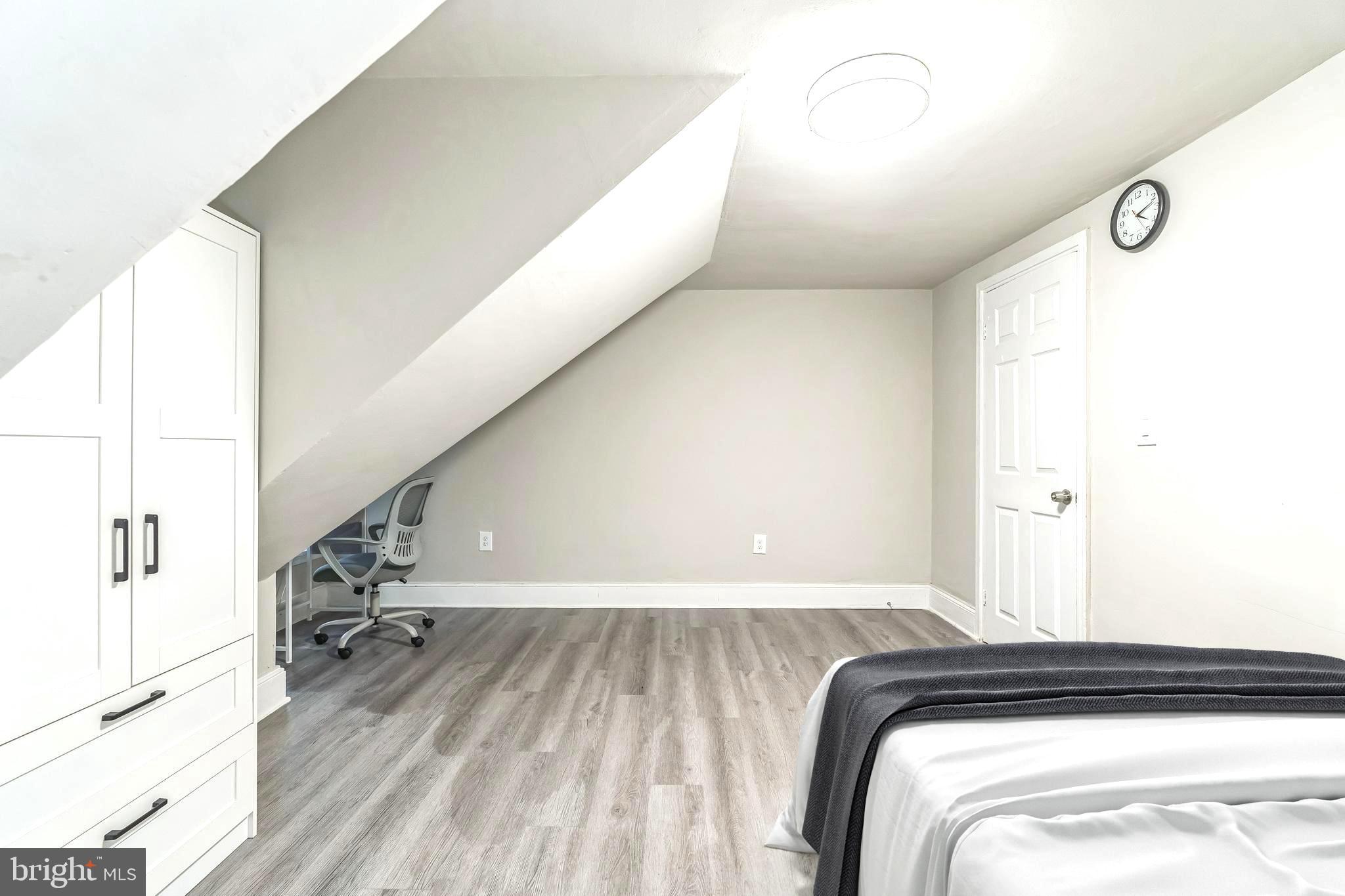 BELMONT - Residential