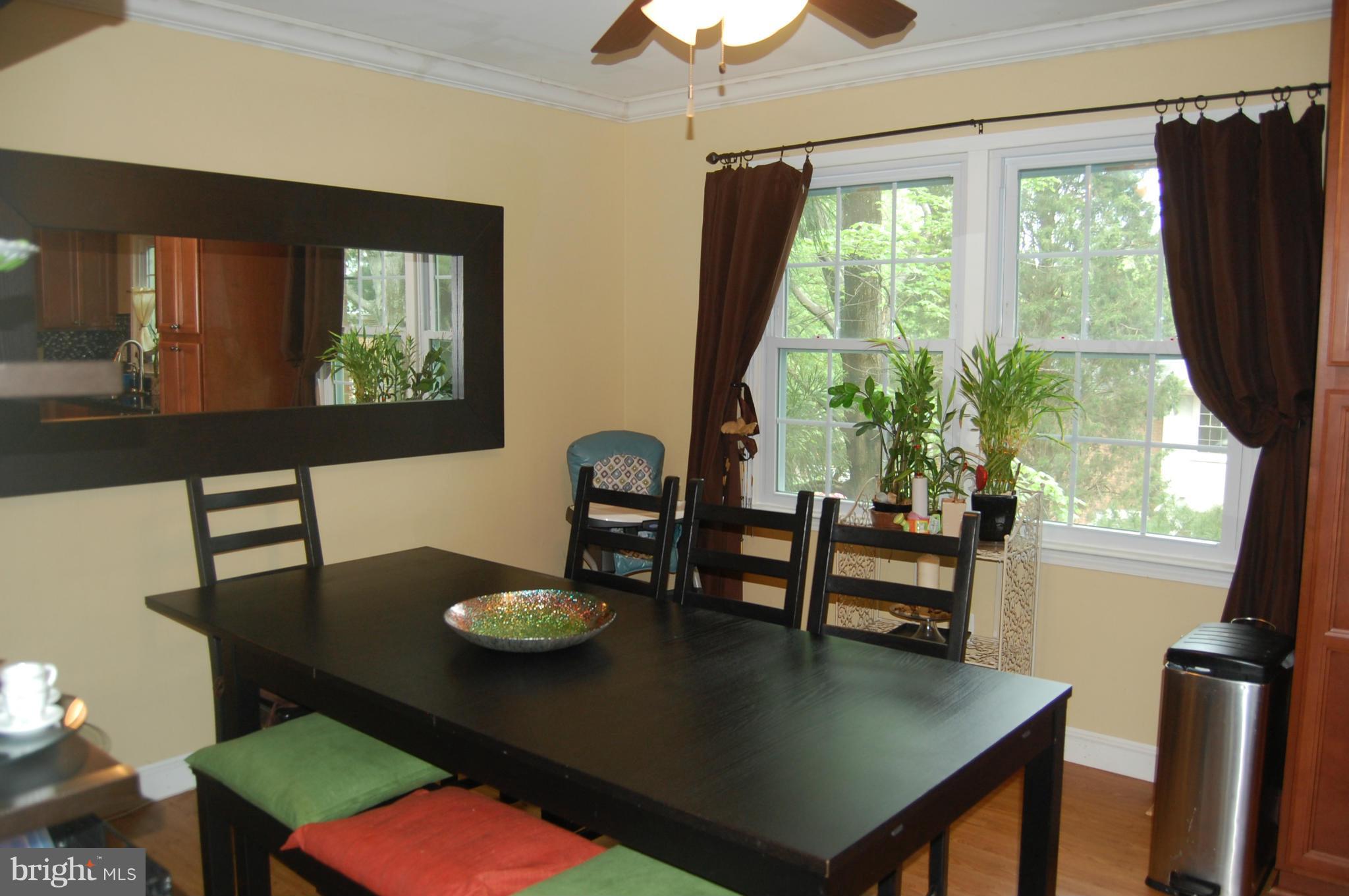 STRATHMEADE SQUARE - Residential