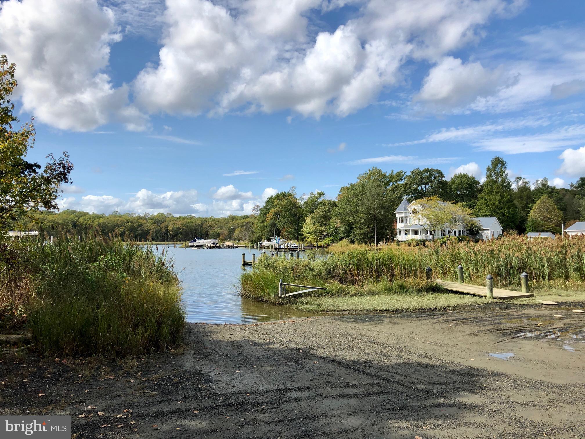 HOLLY HILL HARBOR - Residential Lease